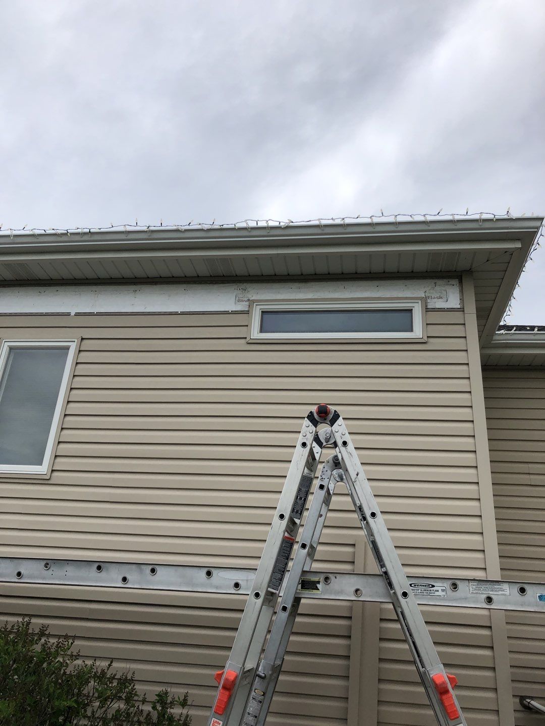 Residential Re-Roof using Landmark Shingles by White Castle Roofing