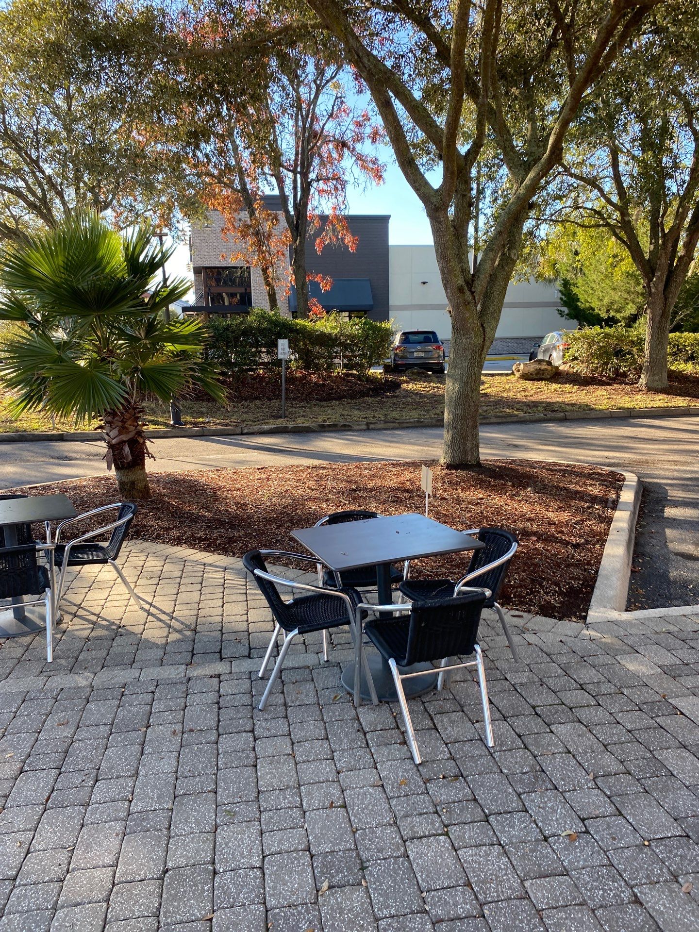 Larry’s Giant Subs | Rock & Mulch by ProGreen Services