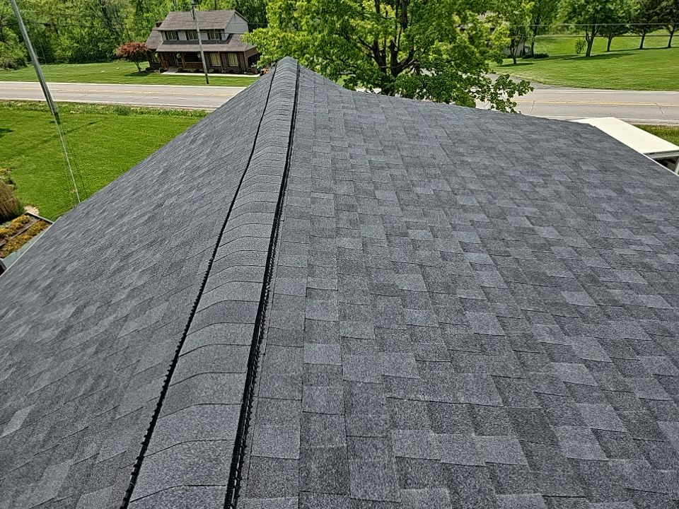 ATLAS PINNACLE COLOR: PRISTINE BLACK by Eagle Eye Roofing