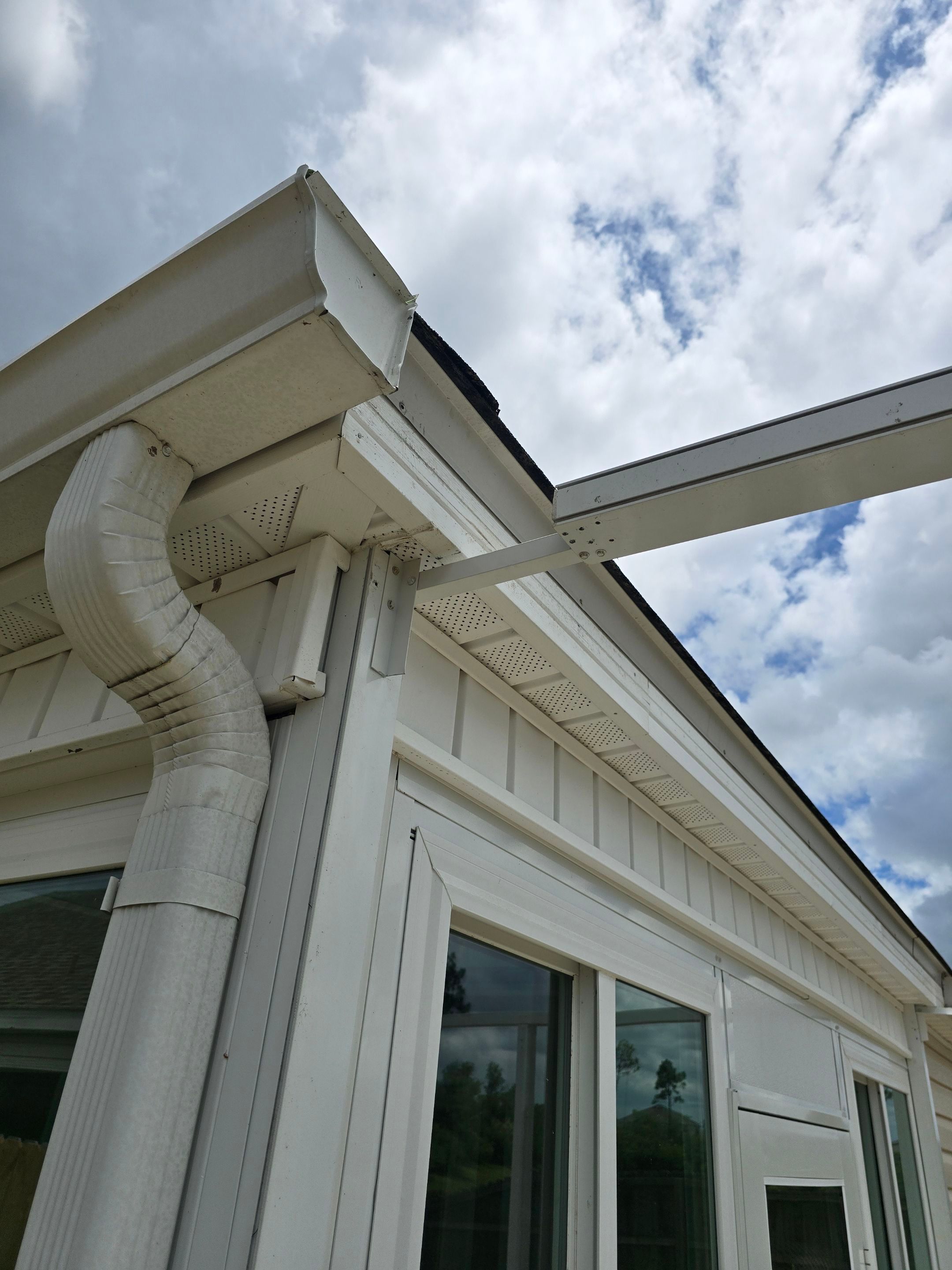 Screen Room using Colorbeam by Titan Sunrooms