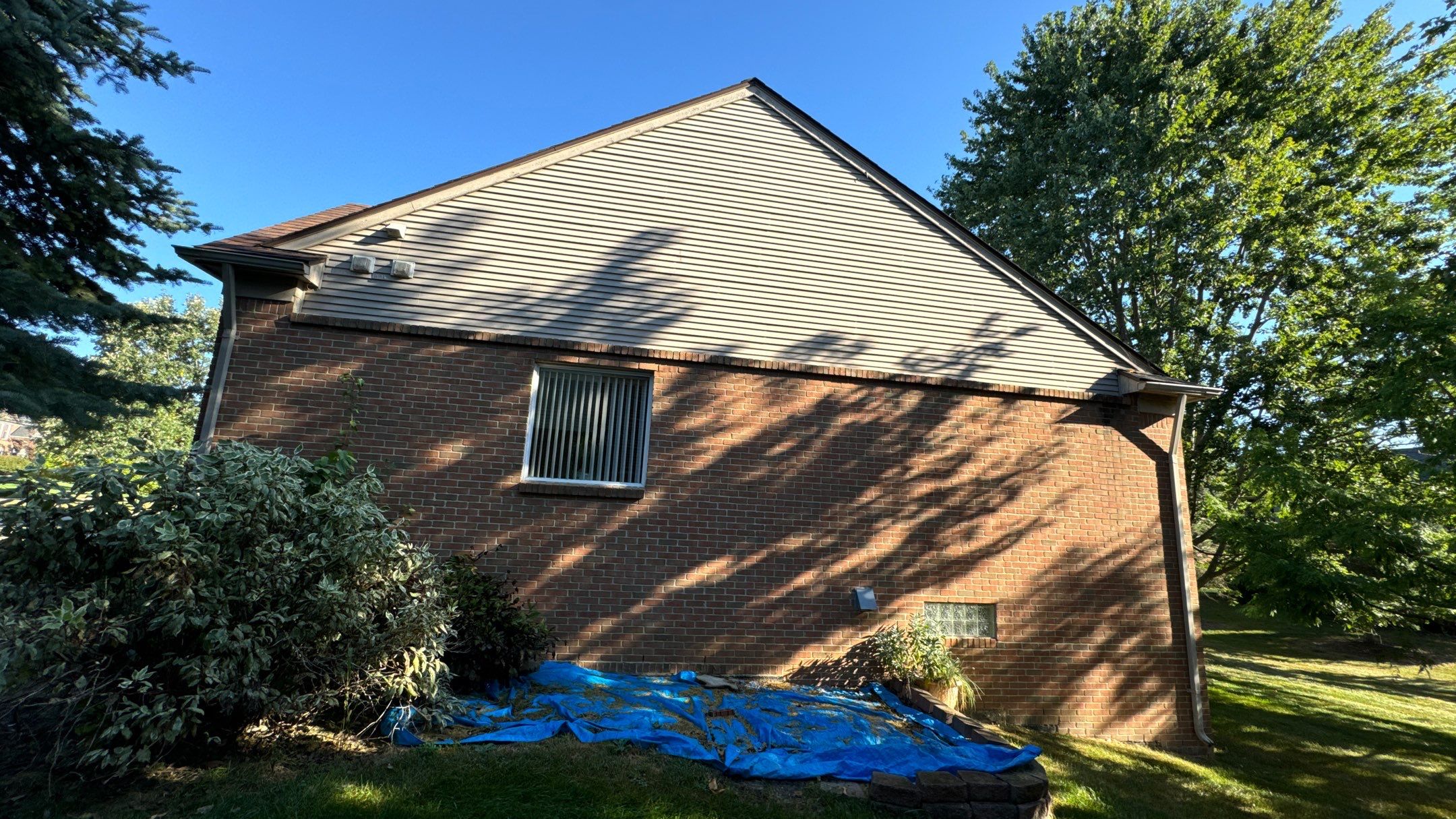 Siding Replacement using Alside Charter Oak D4.5" by 180 Contractors