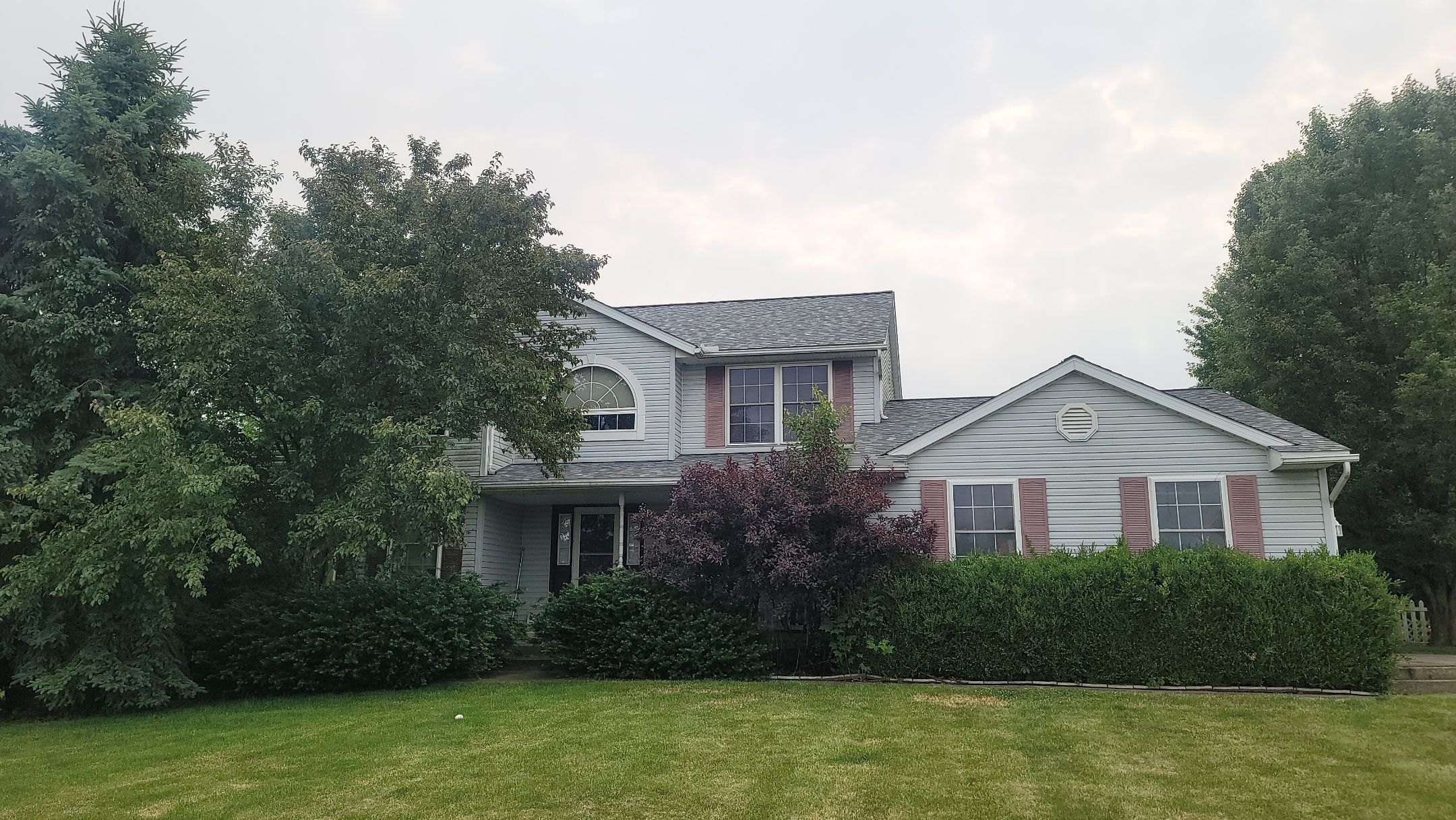 ATLAS PINNACLE COLOR: COASTAL GRANITE by Eagle Eye Roofing