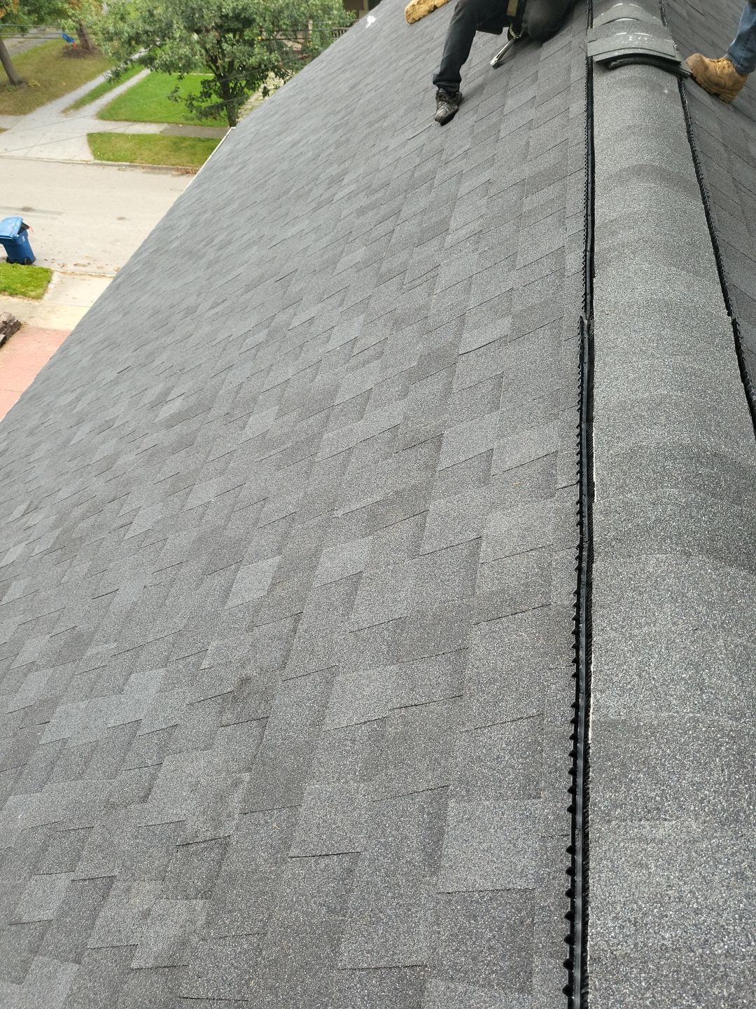 ATLAS PINNACLE COLOR: BLACK SHADOW DRIP EDGE: BLACK by Eagle Eye Roofing
