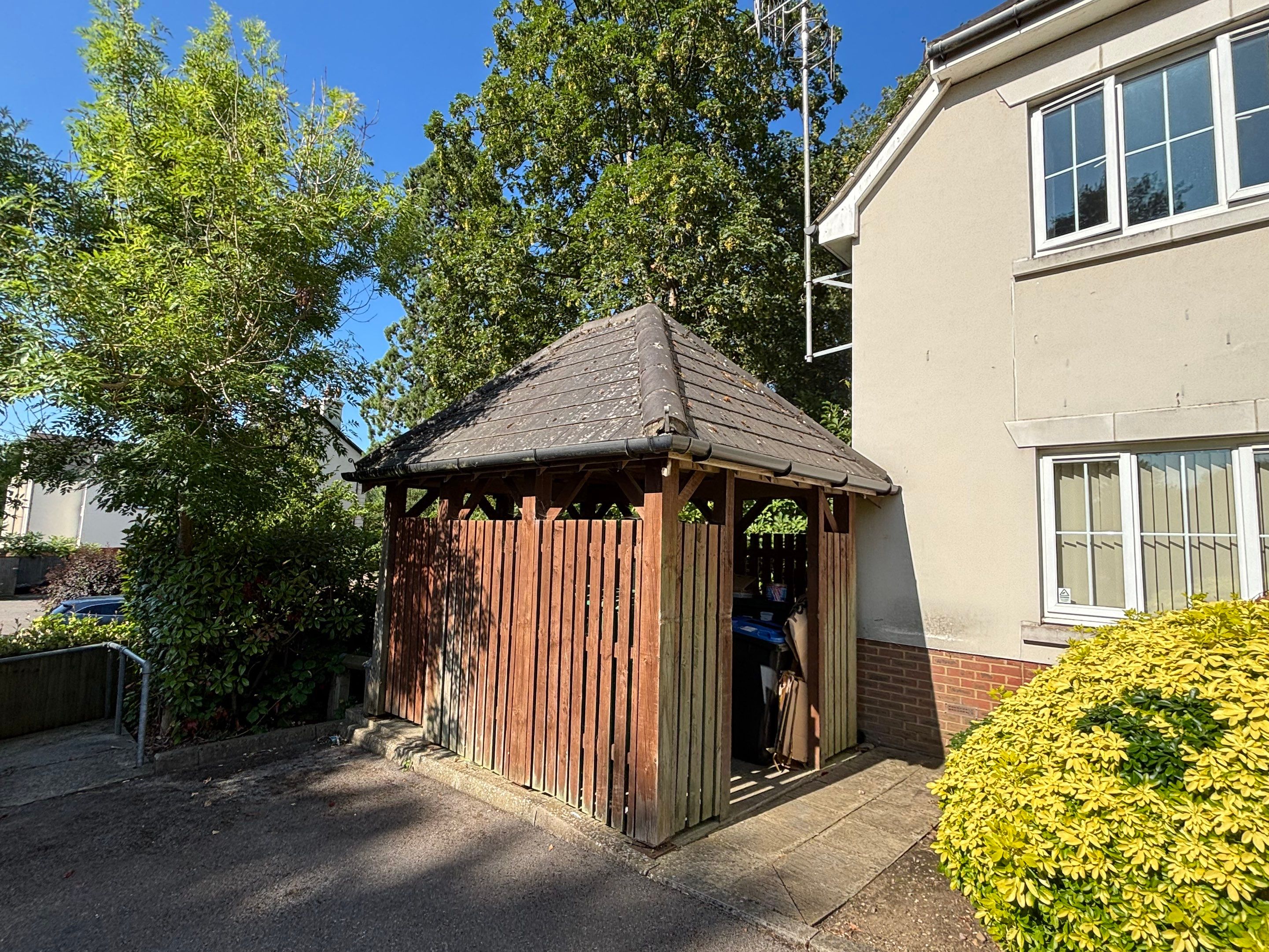 Render Clean by Ges Exterior Cleaning ltd