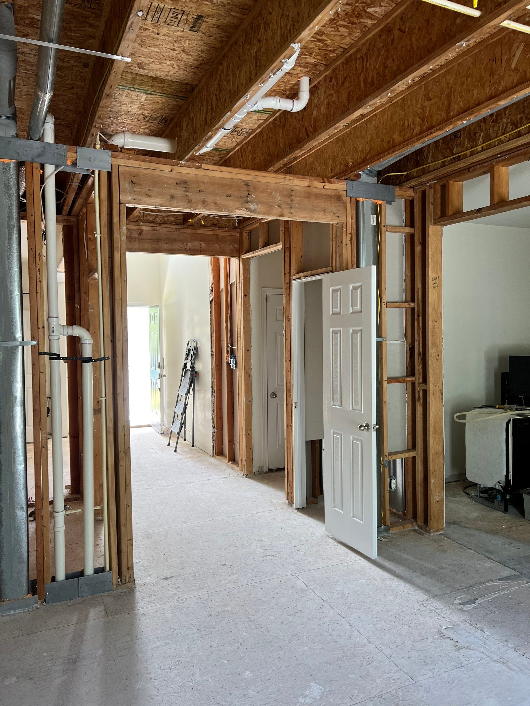 After Hours Emergency Water Extraction and Restoration in Middletown, Delaware by Healthy Home Solutions