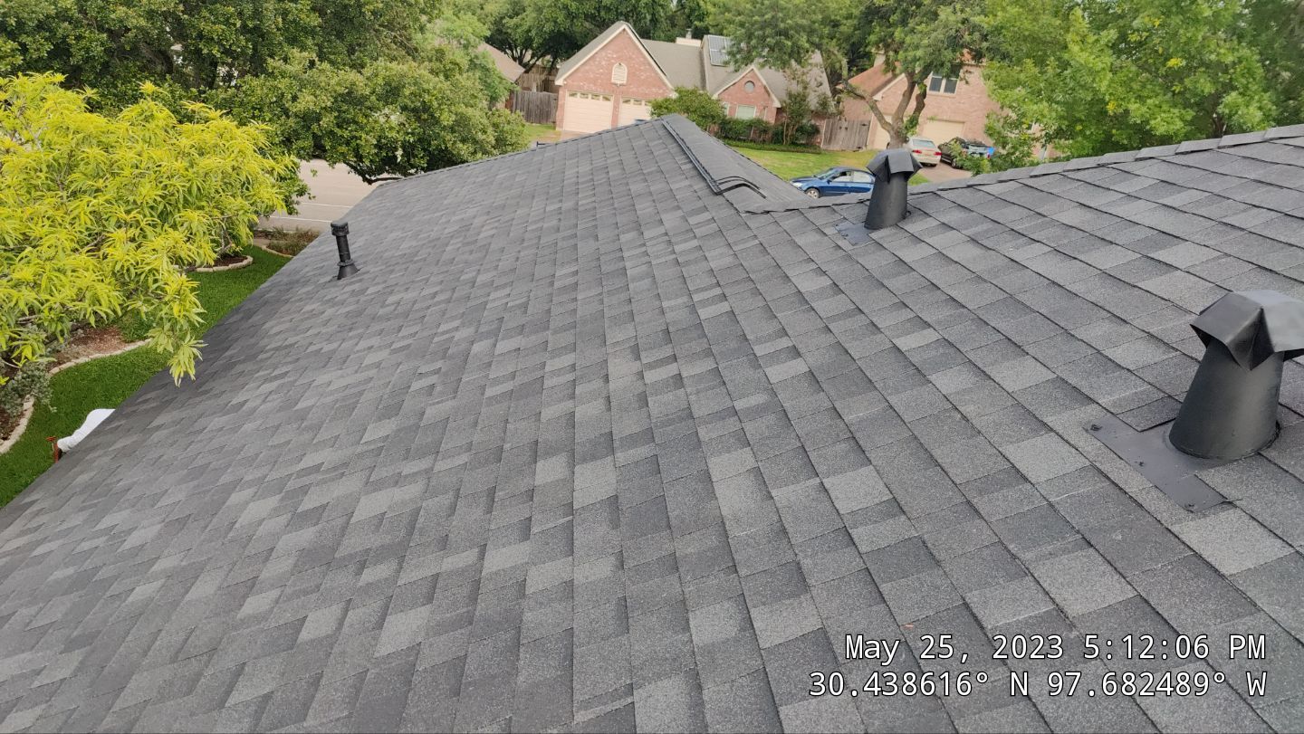 Residential Roofing Installation using Owens Corning Oakridge Onyx Black by DeZign Roofing & Exteriors