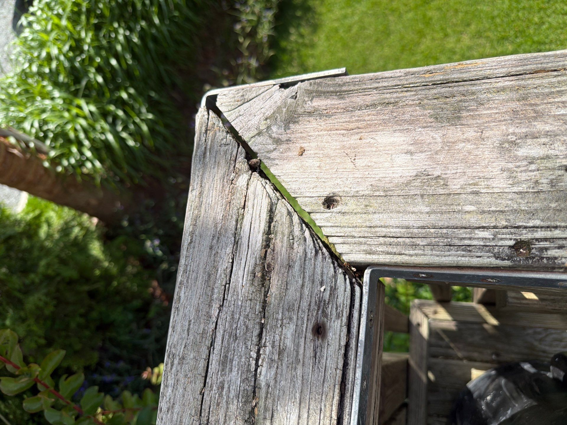 Deck using Wood Sealant by DuraSeal