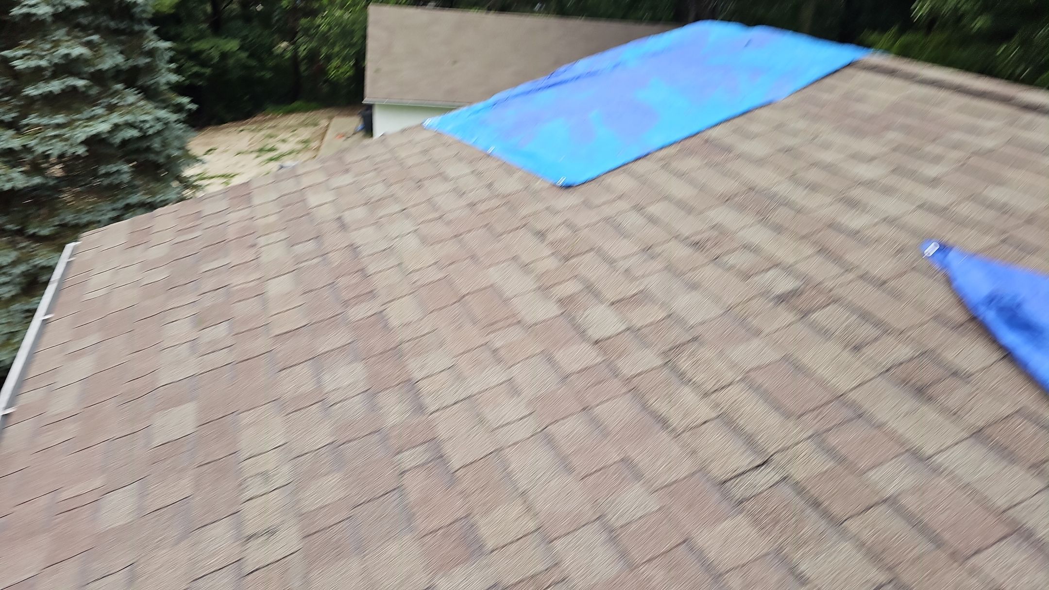 ATLAS PINNACLE COLOR: BLACK SHADOW by Eagle Eye Roofing