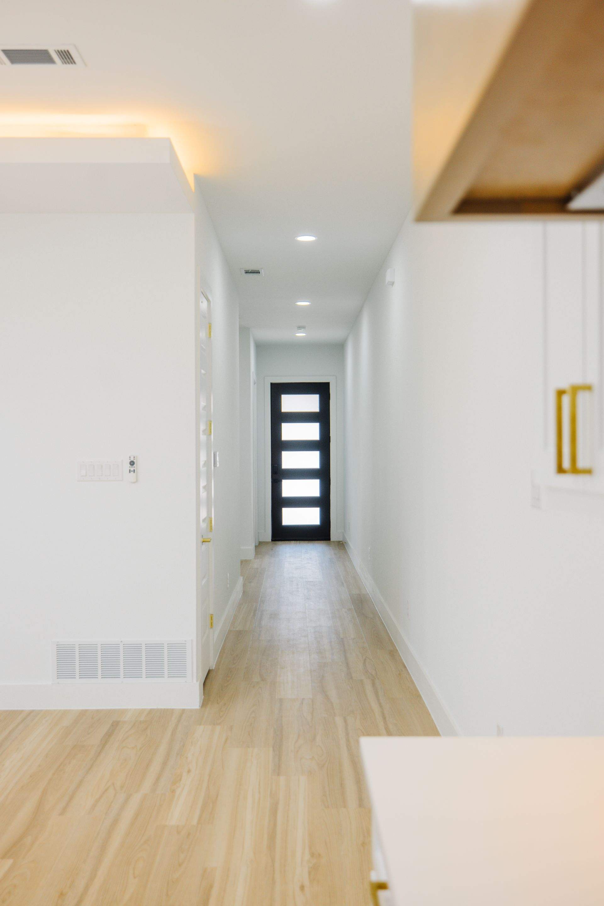 Ledbetter Project (Duplex New Construction) by HOMES BY JAR