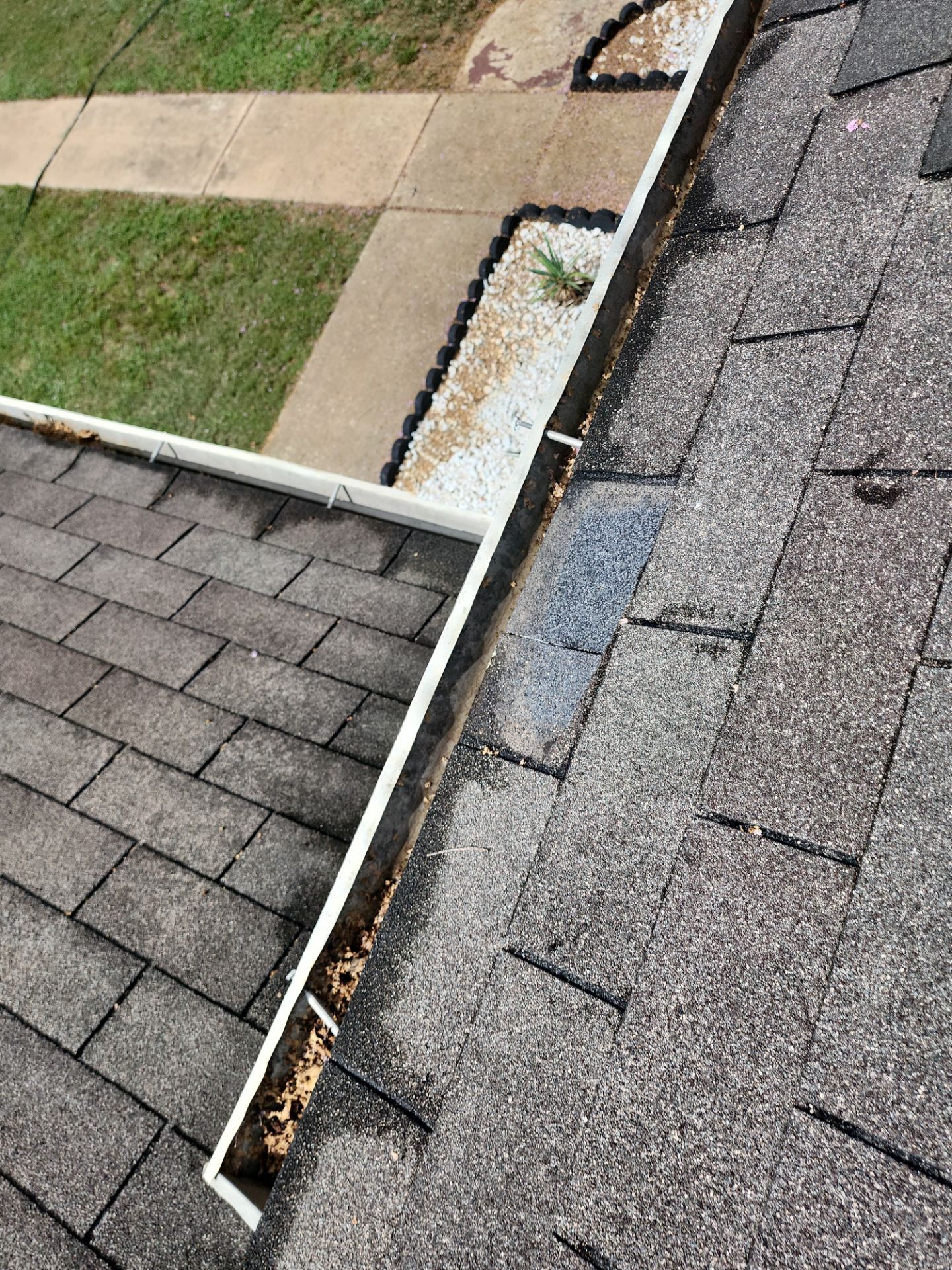 Residential Roofing Installation using Owen's Corning Duration (Lifetime) Shingles by Roof Repair Company