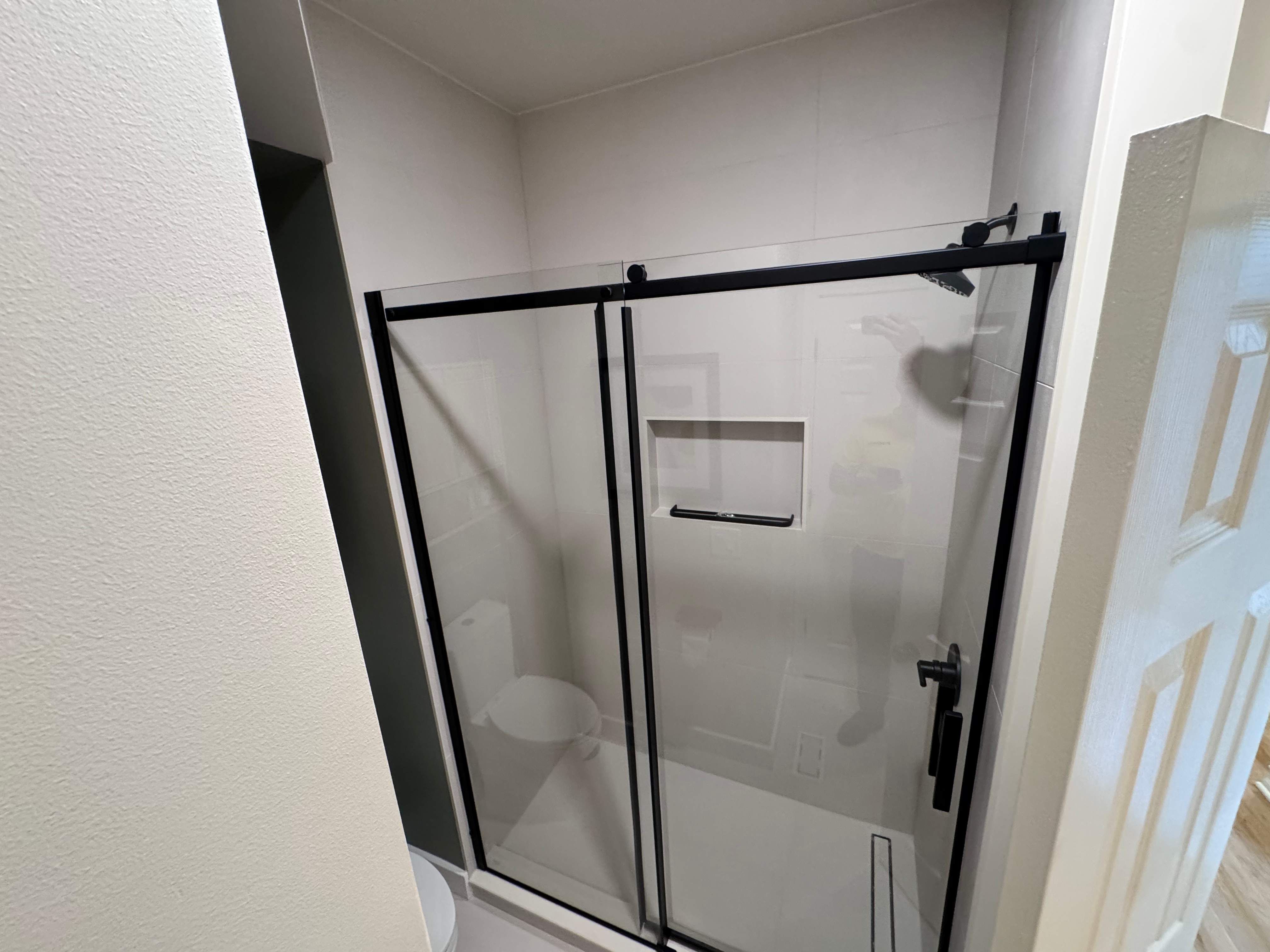 Hall bathroom renovation by Prudencio
