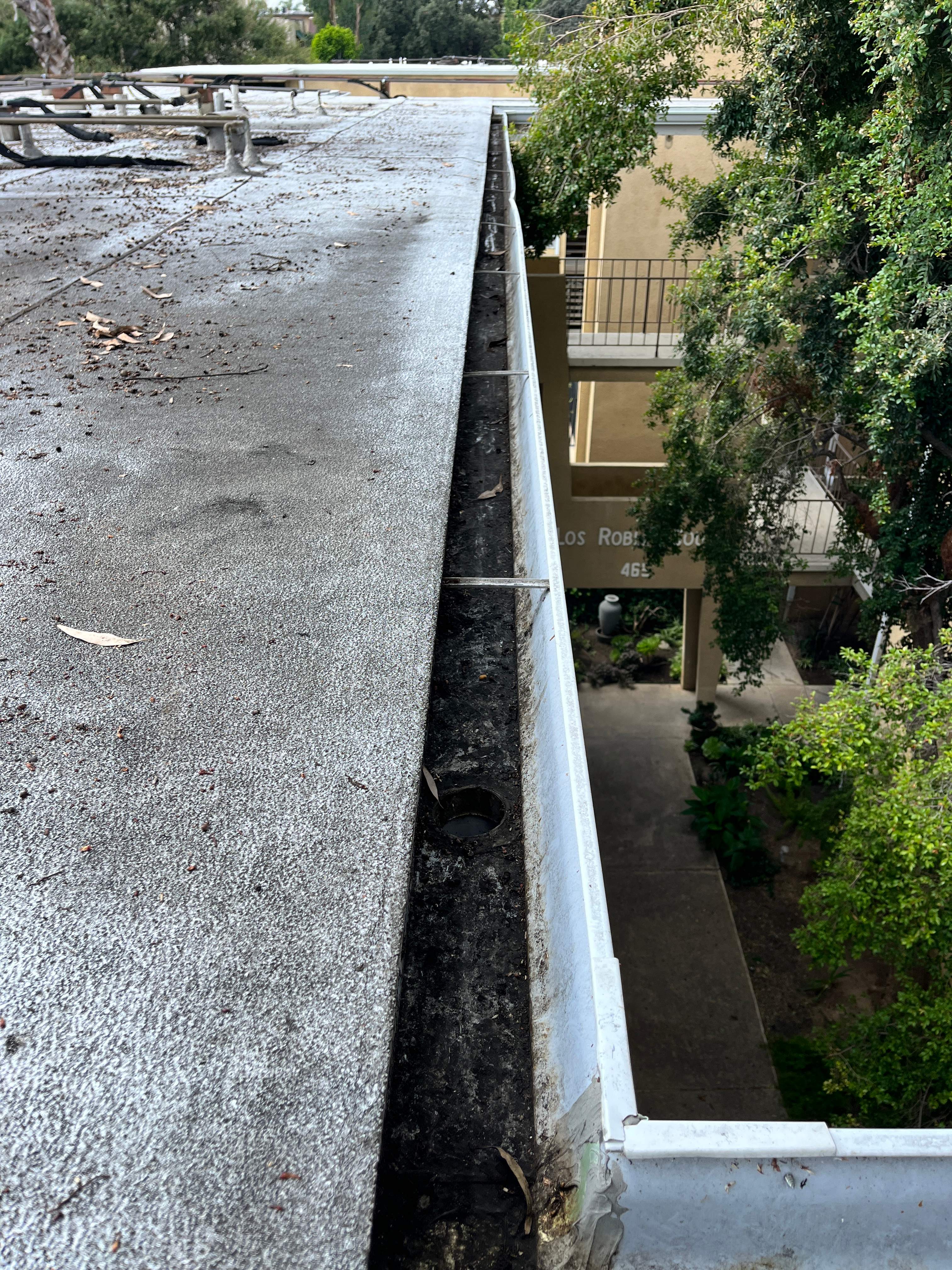 HOA Gutter Cleaning in Pasadena by Palm Coast Solar Cleaning