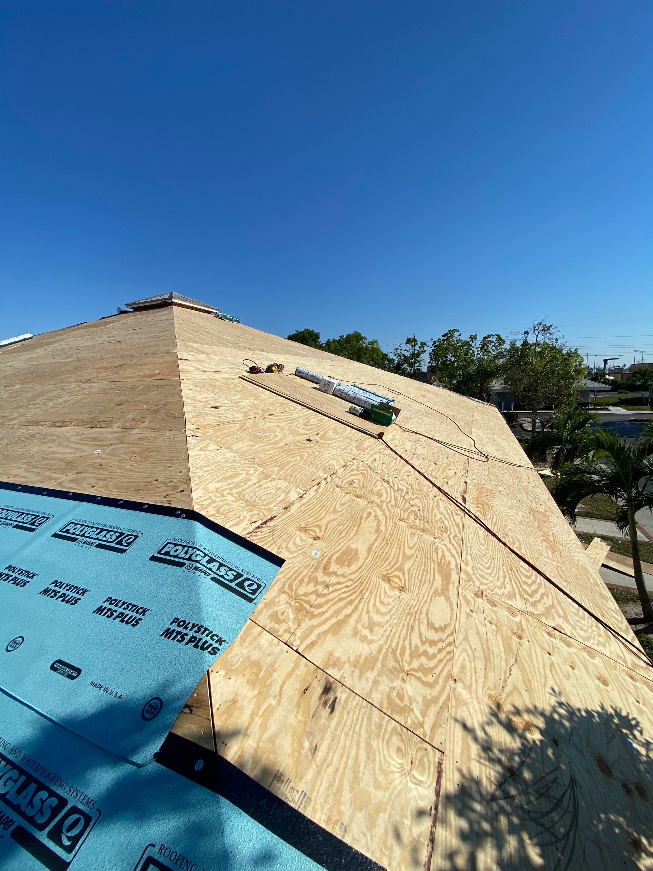 Commercial Standing Seam Metal Replacement in Fort Myers, FL by International Roofing