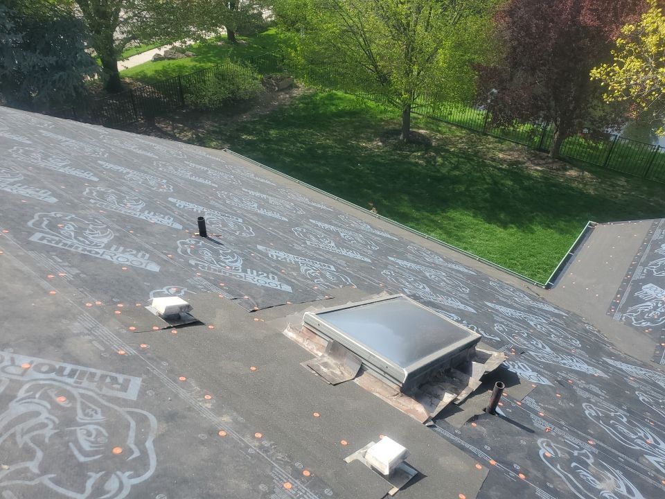 Eagle Idaho Single Level Residential Roofing Installation using Owens Corning by ID Roofing LLC