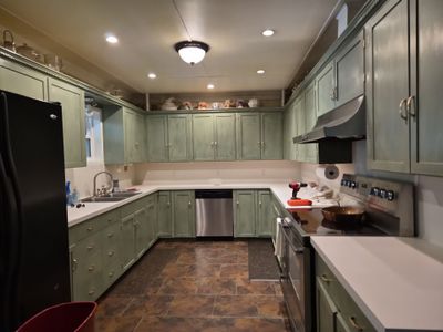 Cabinet Painting – Tyler, Tx (Near the Swan Community)