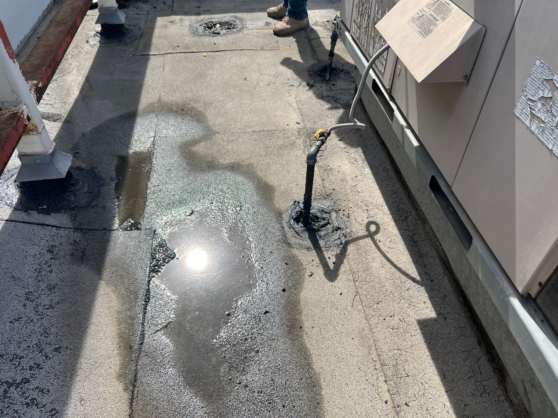 TPO single-ply roofing system using GAF Everguard 60 mil by Straight Edge Roofing Inc