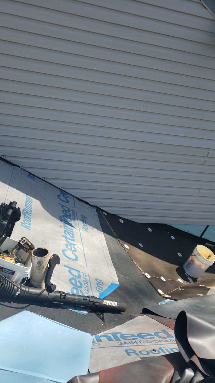 Burke - Certainteed Landmark Pro Max Def Moire Black  by RM Banning, Inc.