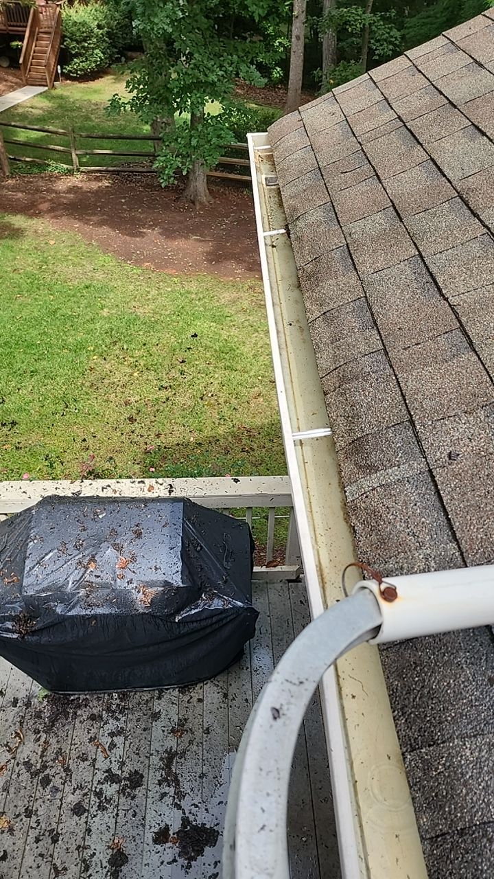 House Wash using cleaner by Power Wash Masters LLC