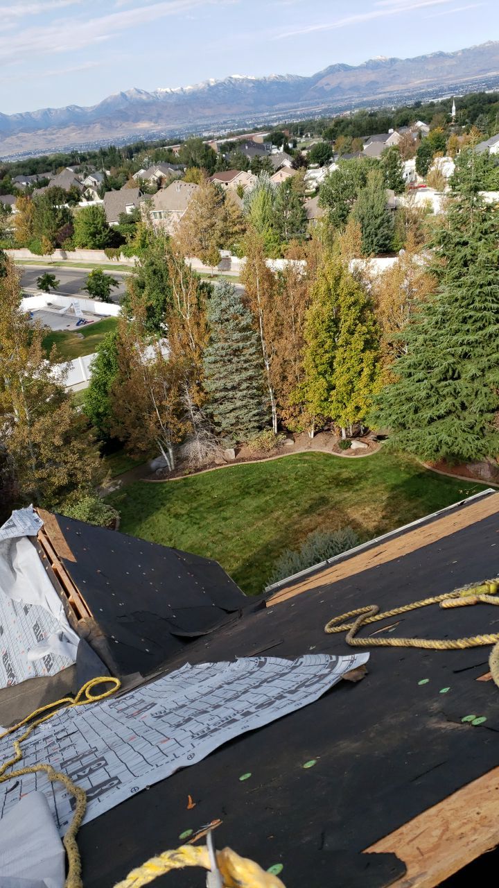 Residential Roofing Installation using GAF Glenwood Premium Shingle by The Roof Doctor