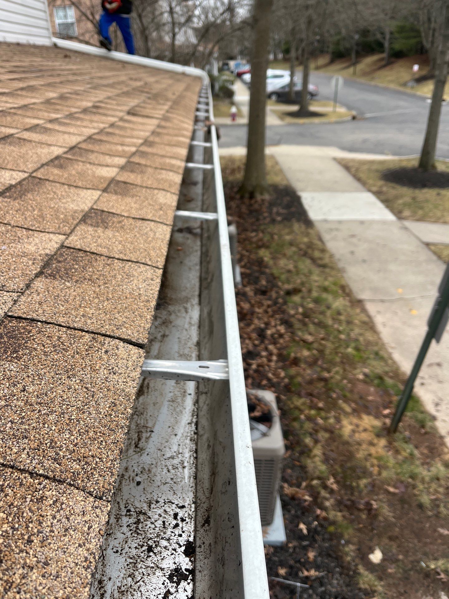 Gutter Cleaning in Branchburg, NJ by Clearview Washing