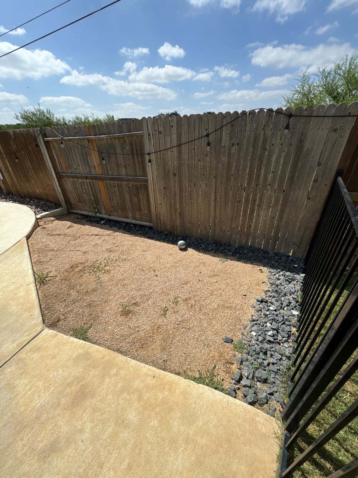 Wortham Oaks - San Antonio, TX by Hole In One Lawns, LLC