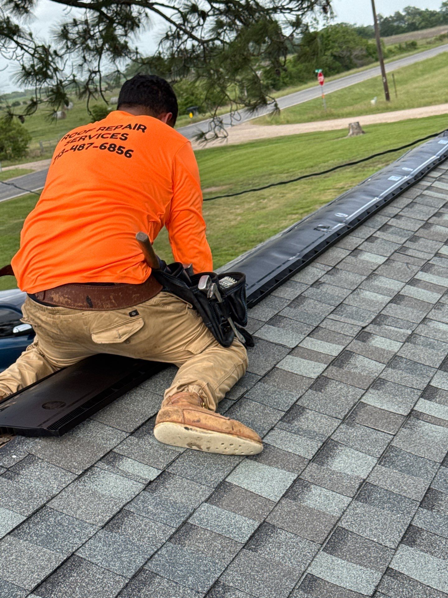 Roof Replacement louise by Roof Repair Company