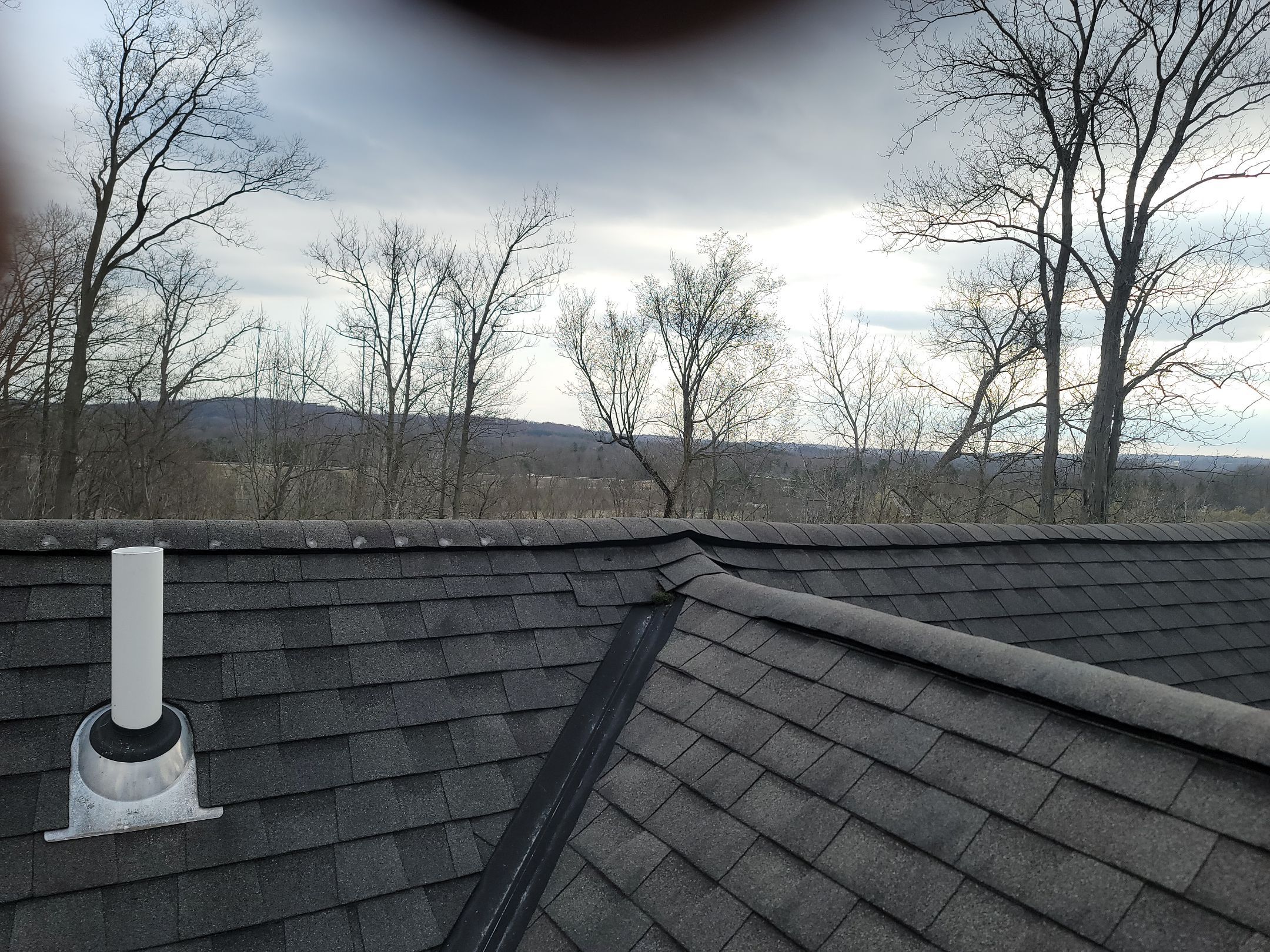 ATLAS PINNACLE HP W/SCOTCHGARD COLOR: WEATHERED WOOD by Eagle Eye Roofing