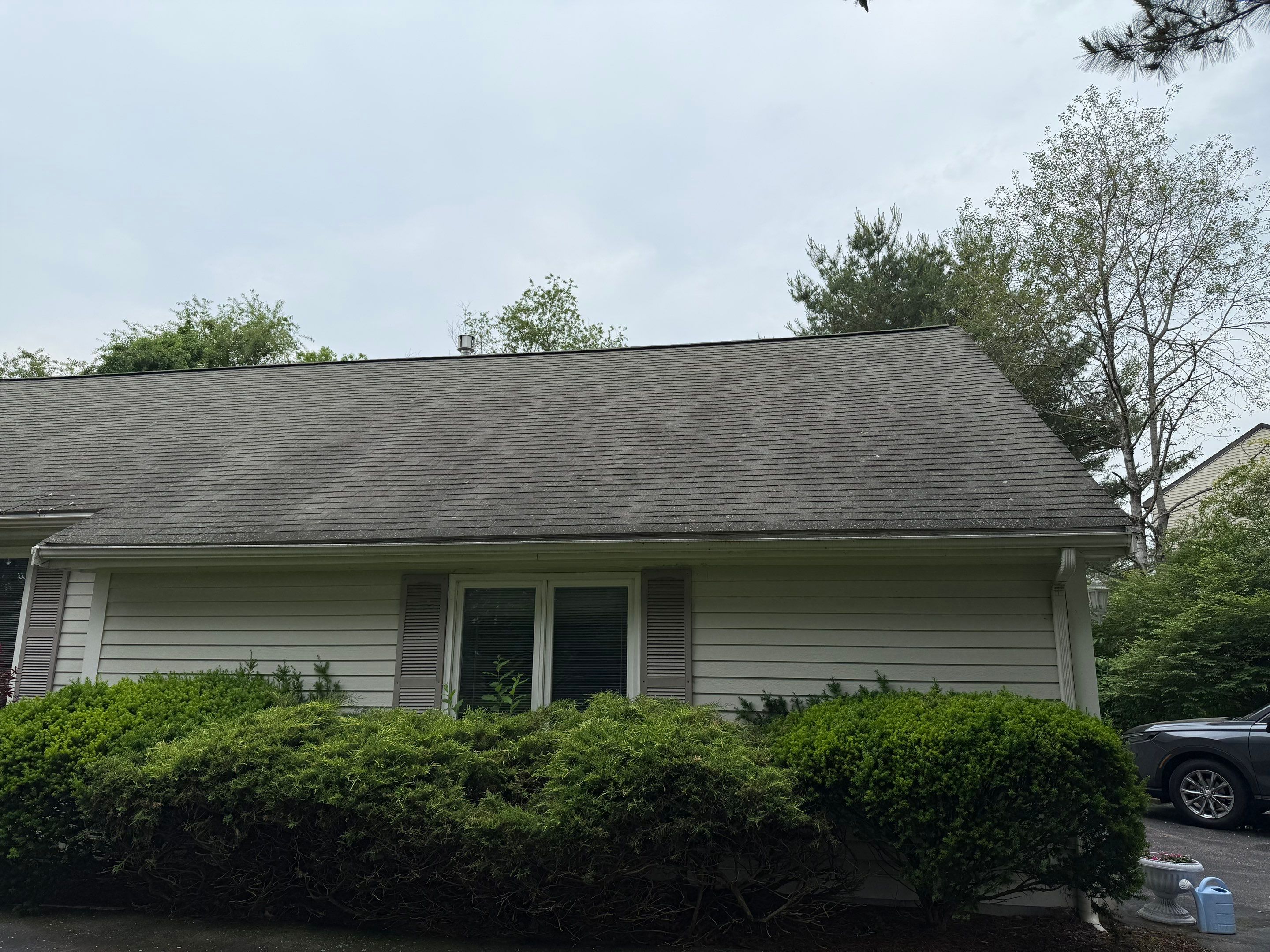 Asphalt Shingle Roof Replacement | Billerica, MA by Mighty Dog Roofing of Greater Middlesex County