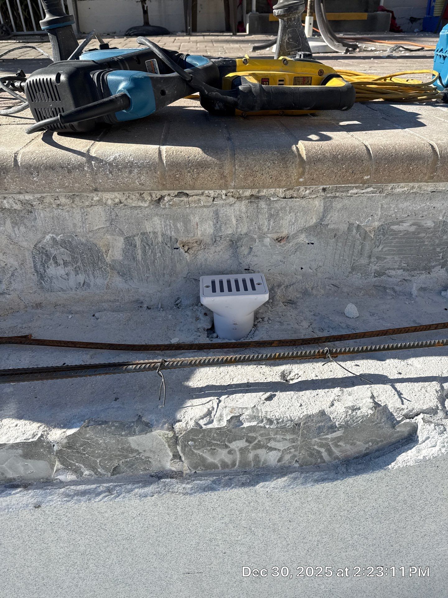 Beachside Resort - PCB by ASP - America's Swimming Pool Company