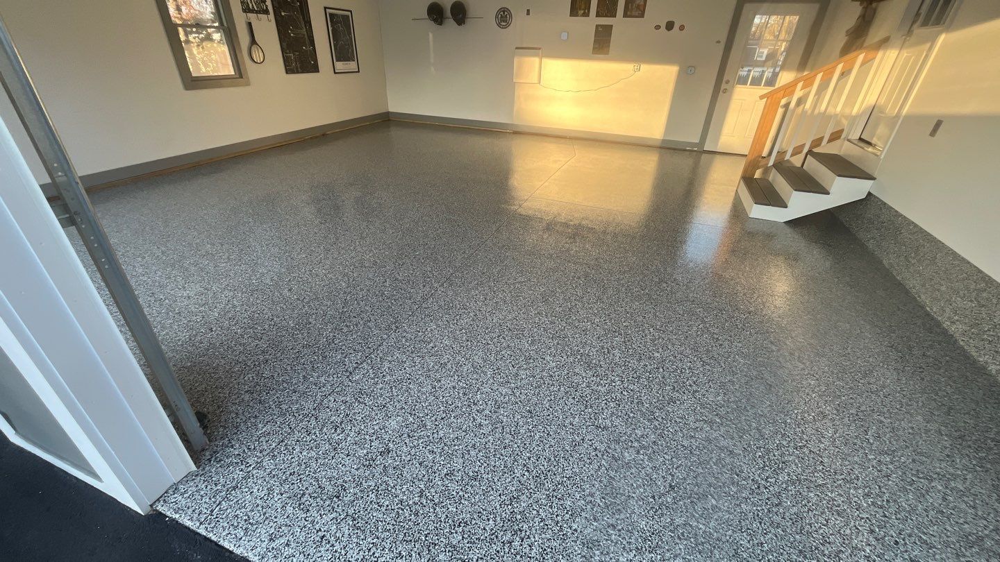 Garage in Nashua, NH 03062 by Symphony Concrete Coatings