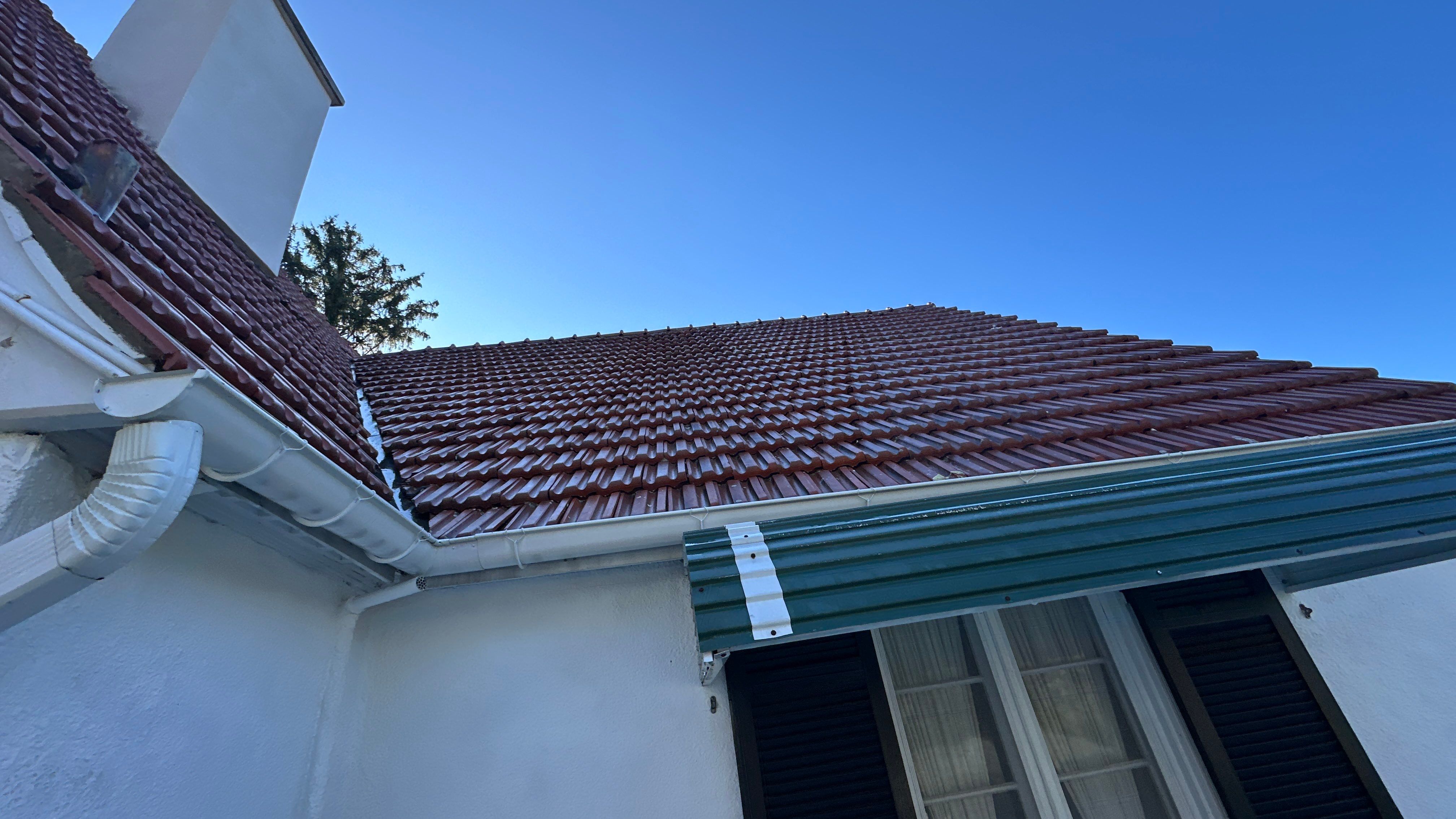 Stucco House Washing and Concrete Balcony Cleaning in Baltimore by Baltimore Pressure Washers Inc.