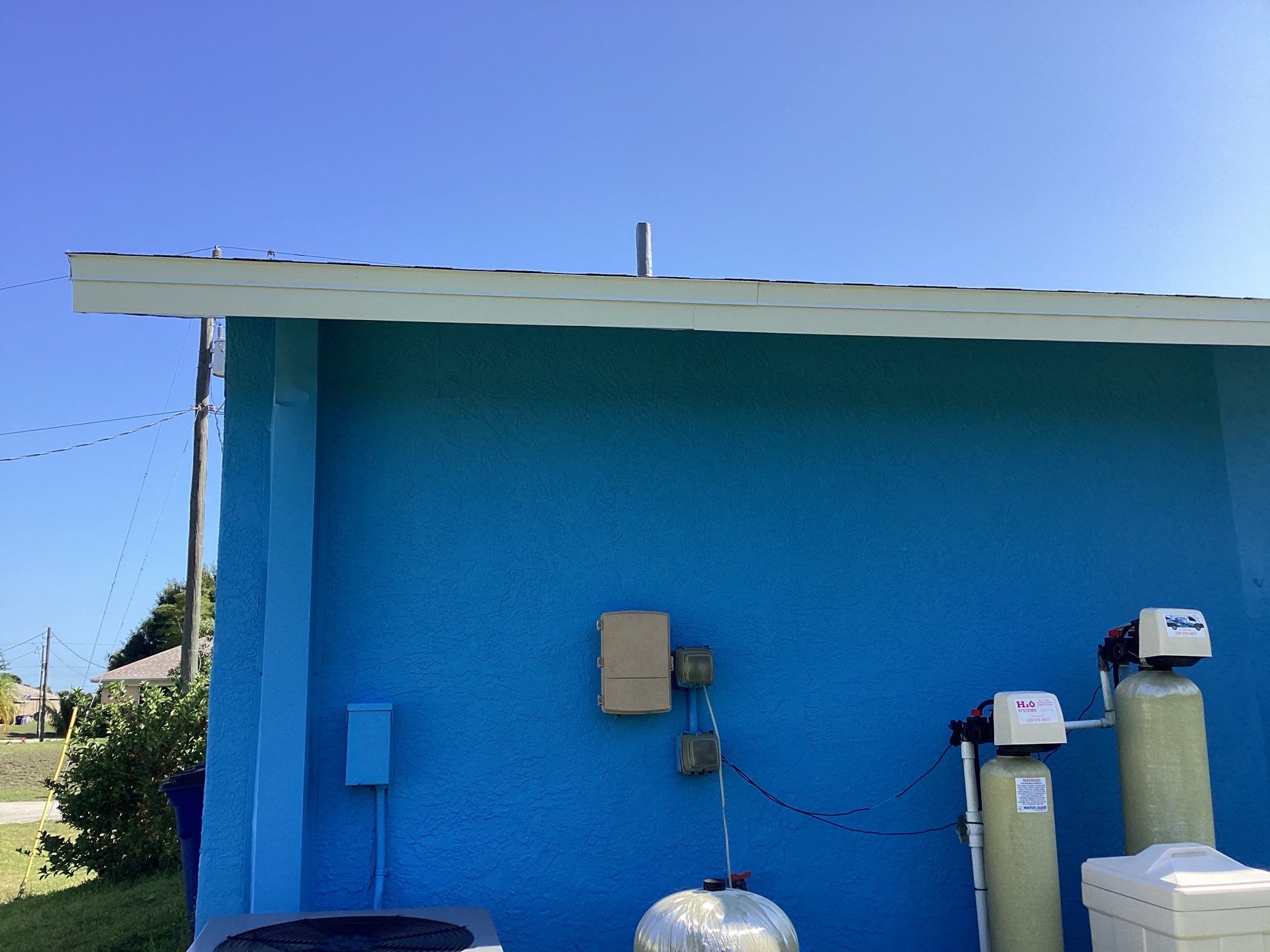 White K-Style Gutters in Fort Myers FL by Gutter Professor by Gutter Professors