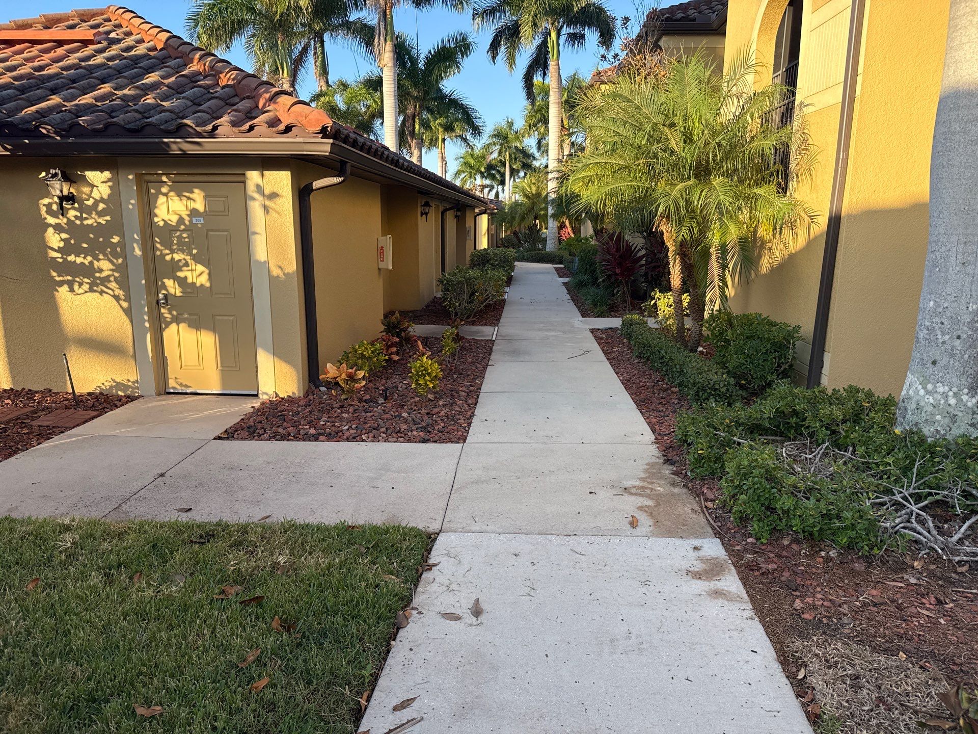 HOA Condo Concrete Driveway & Sidewalk Cleaning – River Strand Community, Bradenton, FL by Sunshine AquaWash
