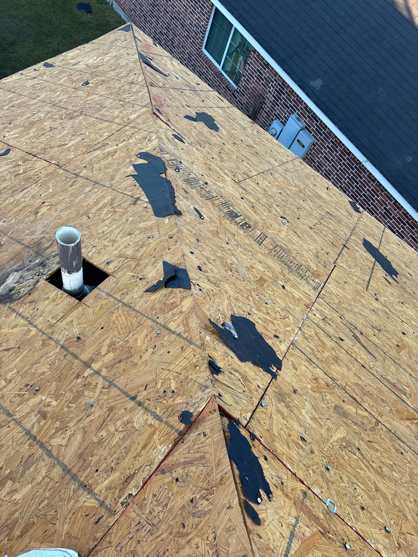 Residential Roofing Installation using Owen's Corning Duration (Lifetime) Shingles by Roof Repair Company