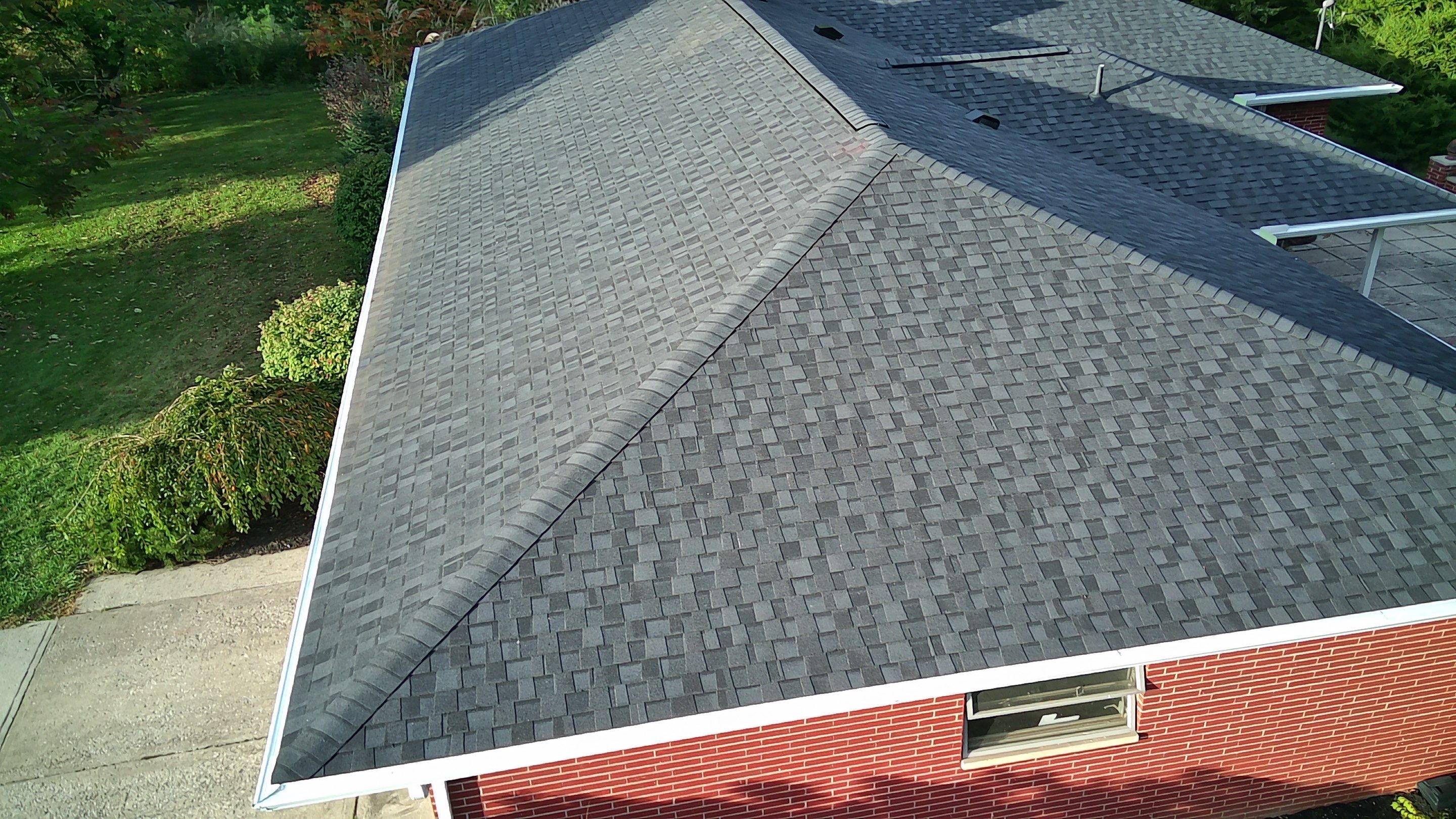 Landmark Pro Installation in Lewis Center by Best Roofing & Siding Company