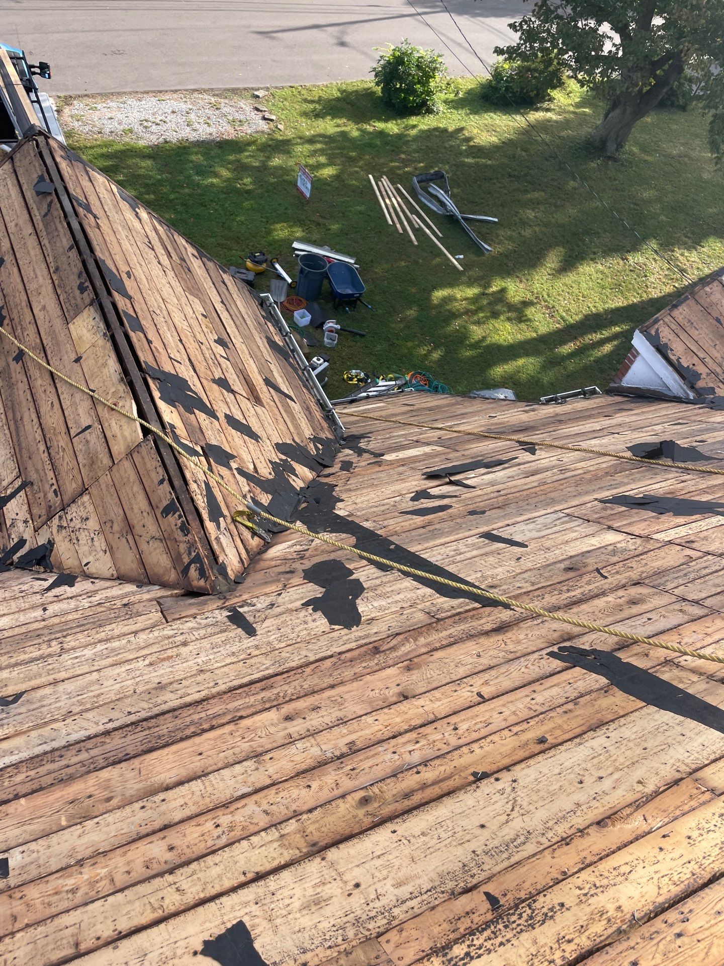 Residential Roofing Installation using GAF Timberline HDZ Weathered Wood by Rainstoppers Roofing