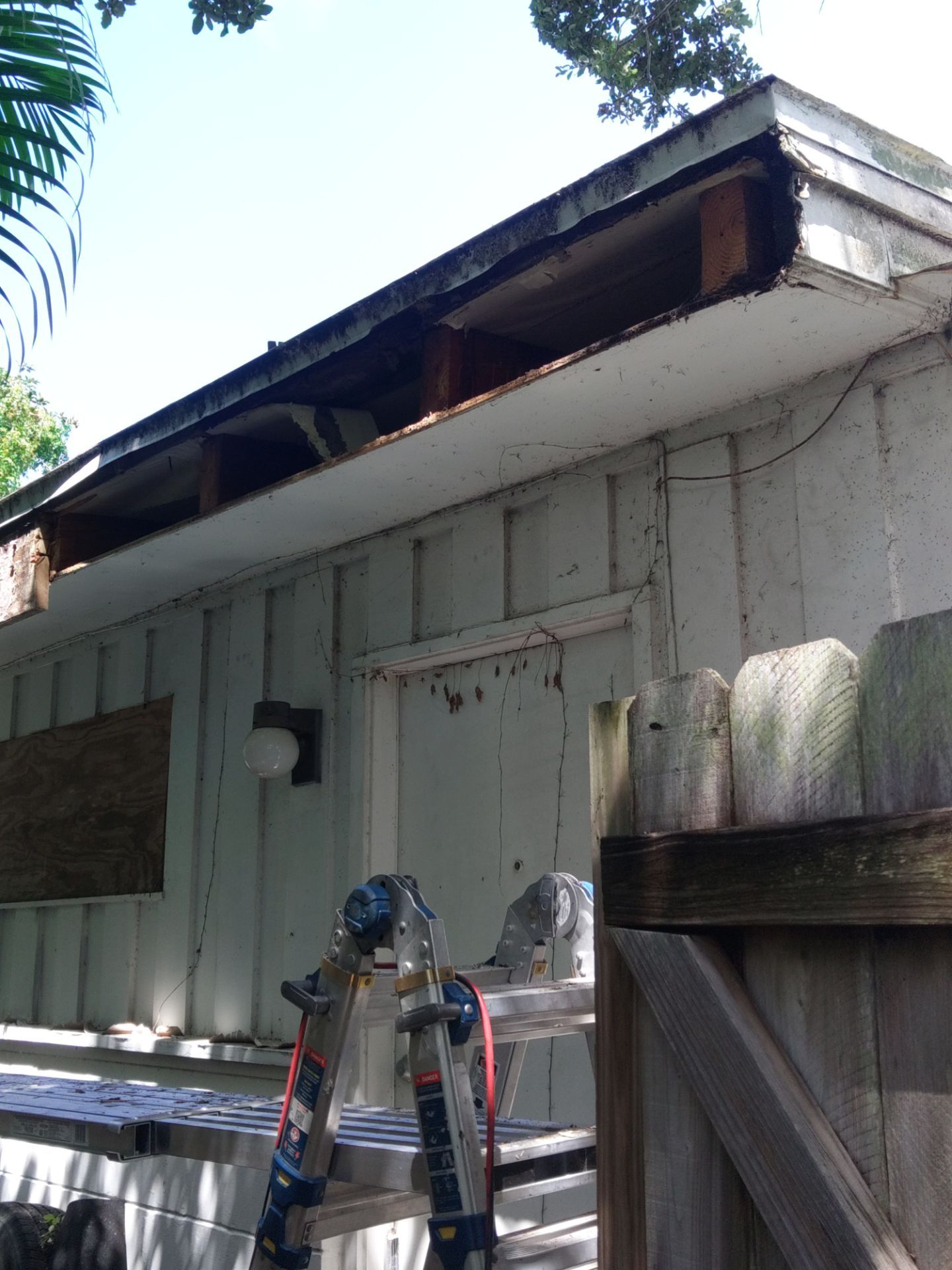 Gutter and Fascia Repair and Maintenance in Siesta Key FL by Gutter Professors