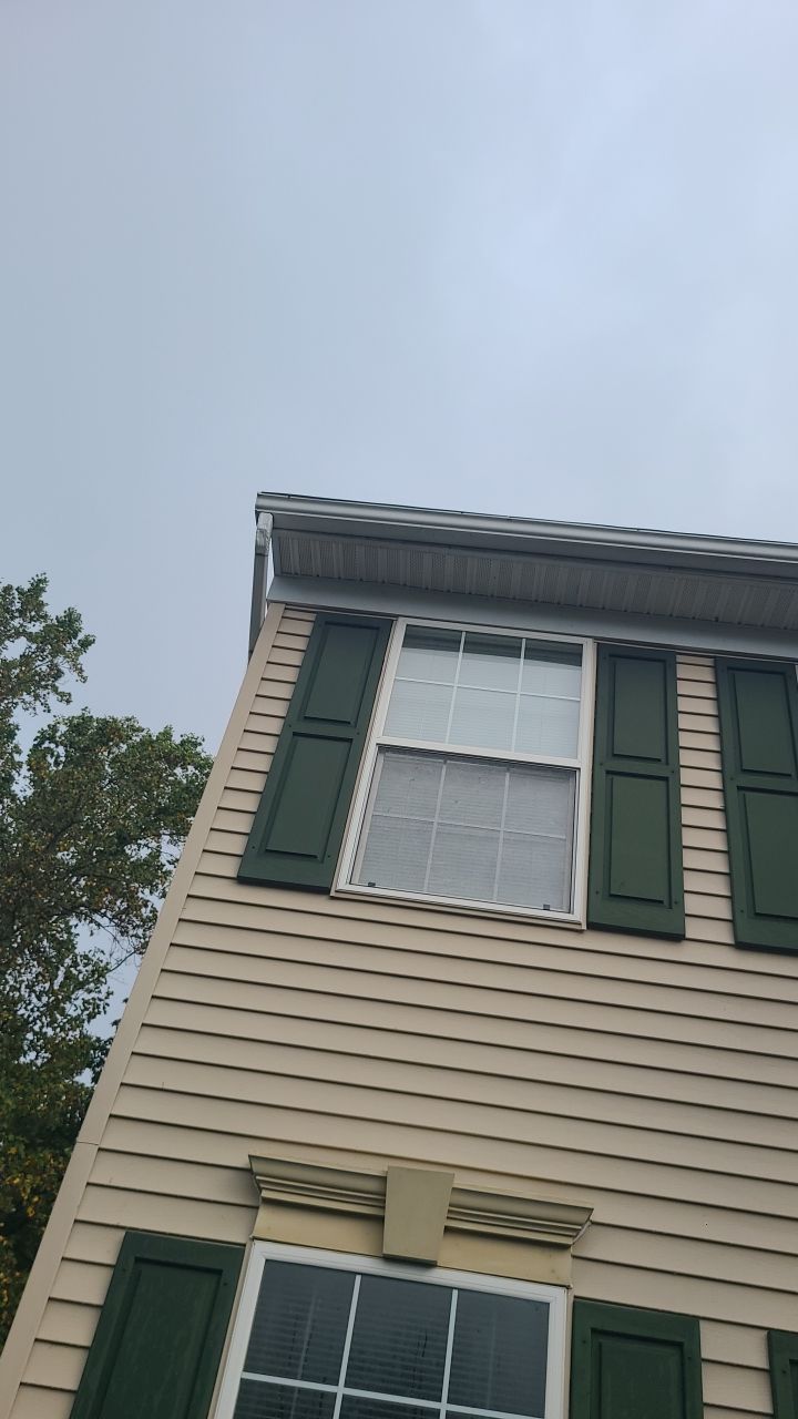 Dumfries: CertainTeed Landmark Pro Designer Shingles in Max Def Weathered Wood by RM Banning, Inc.