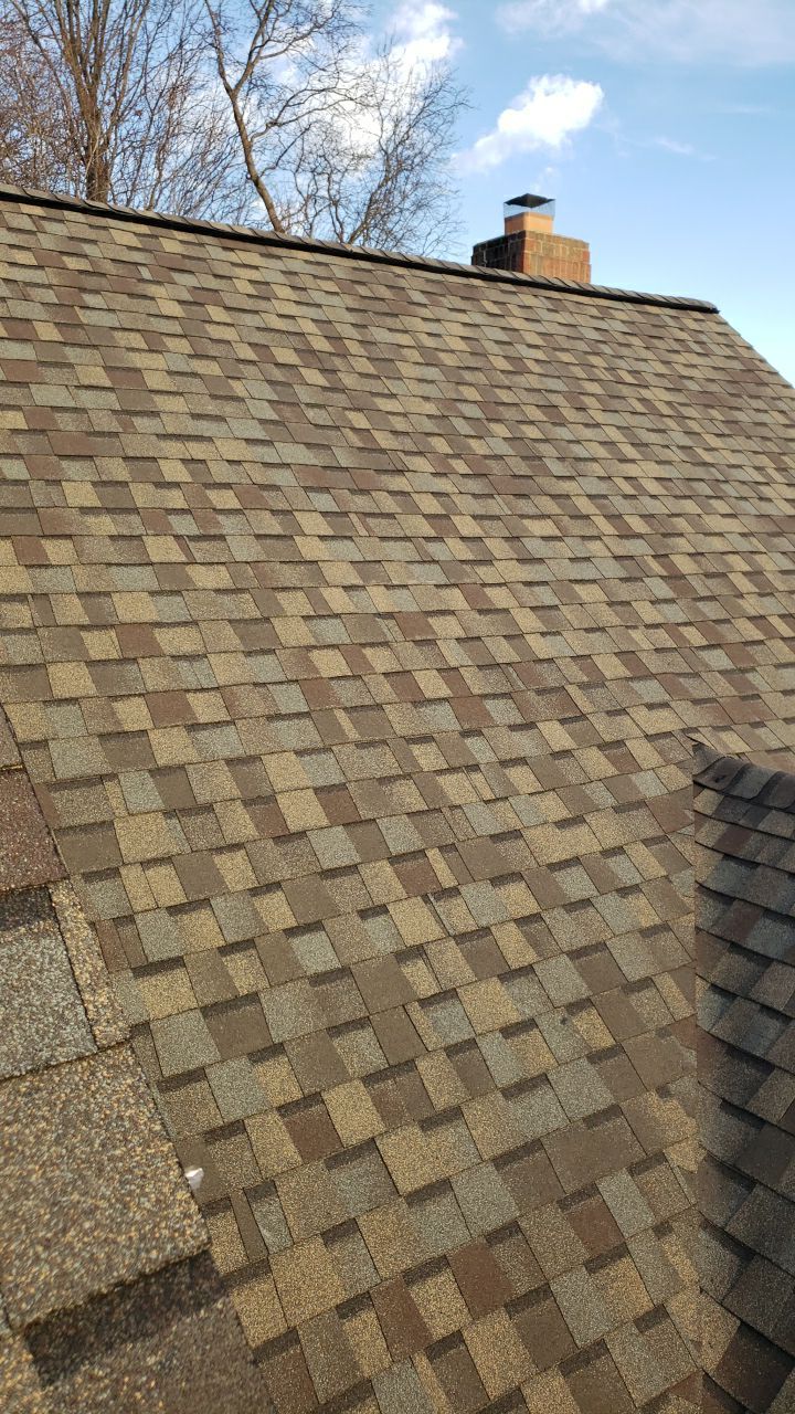 Fairfax Station: CertainTeed Landmark Pro Designer Shingles in Max Def Weathered Wood by RM Banning, Inc.