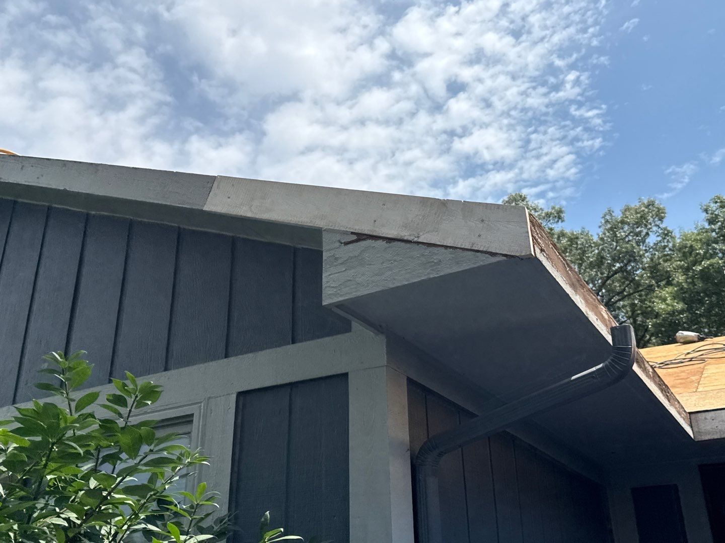 Roof Replacement using Owens Corning Tru Definitions by 180 Contractors