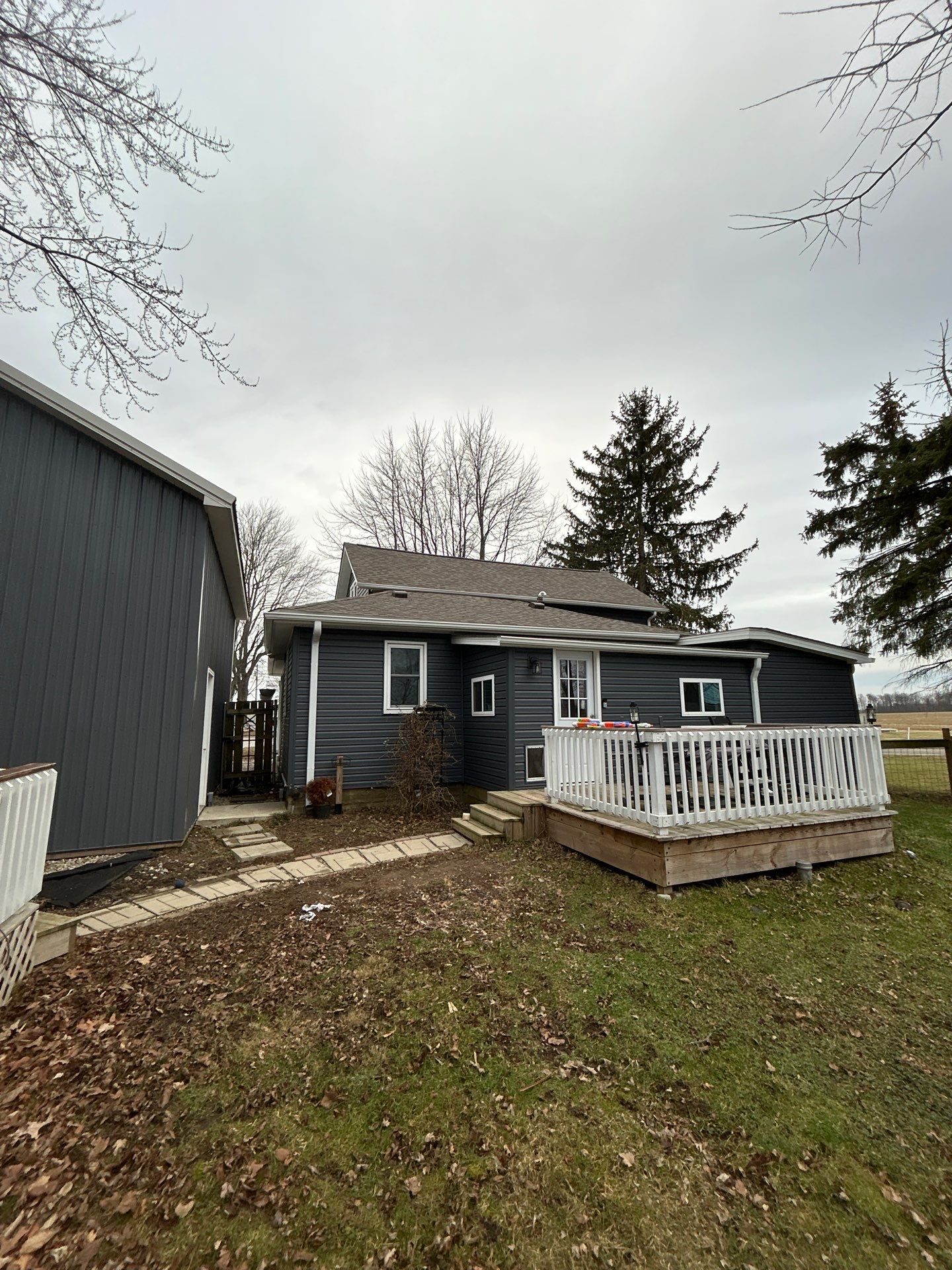 Lakeview - Siding Replacement by Nitro Roofing and Construction