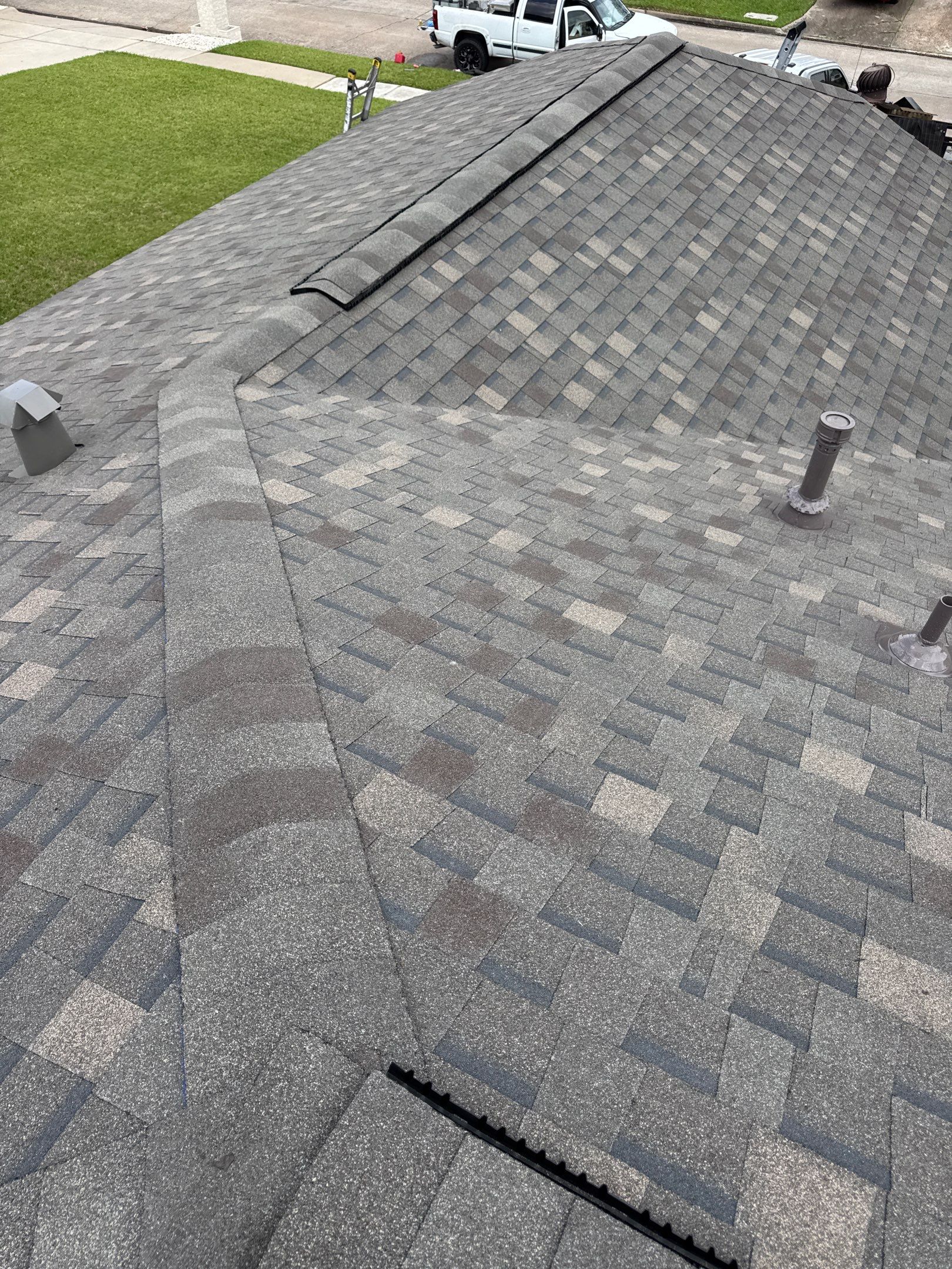 North Shore Roof Installation using Atlas Pinnacle Pristine by Modern BYLT Roofing & Construction