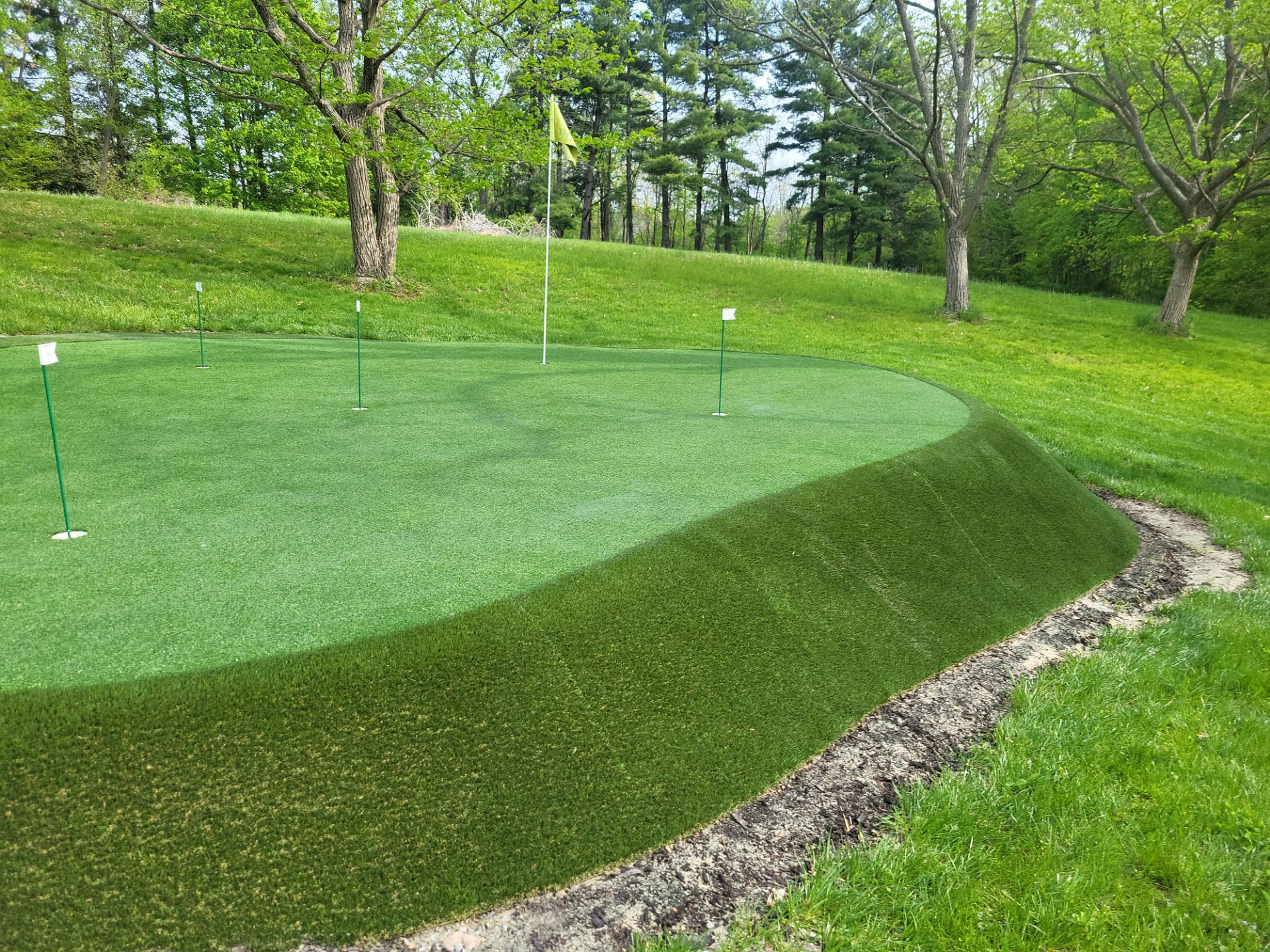 Residential Synthetic Turf Putting Green Installation in Burlington, KY by Southwest Greens Midwest