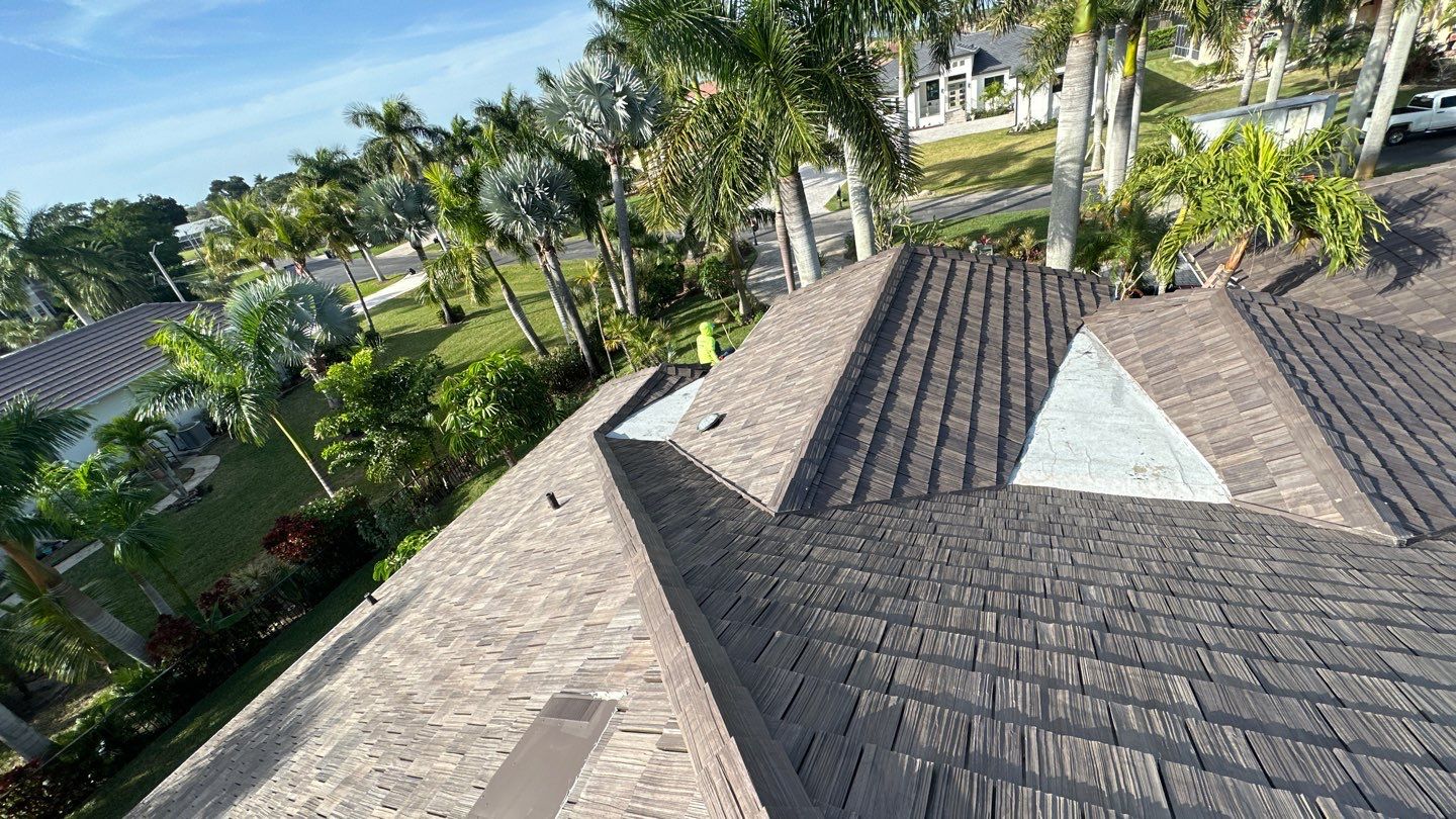 Residential Composite Replacement in North Fort Myers by International Roofing