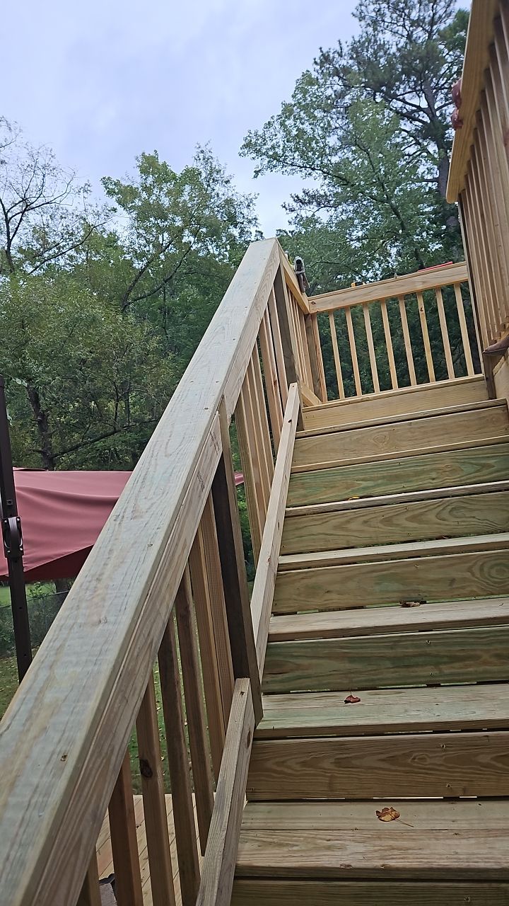 Windsor Blvd - Deck Installation by Pillar and Pine