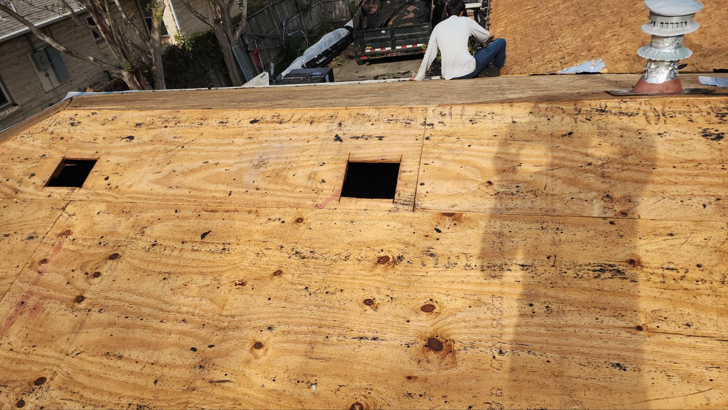 Residential Roofing Installation using Certainteed Landmark Moire Black by Galvan Roofing and Construction