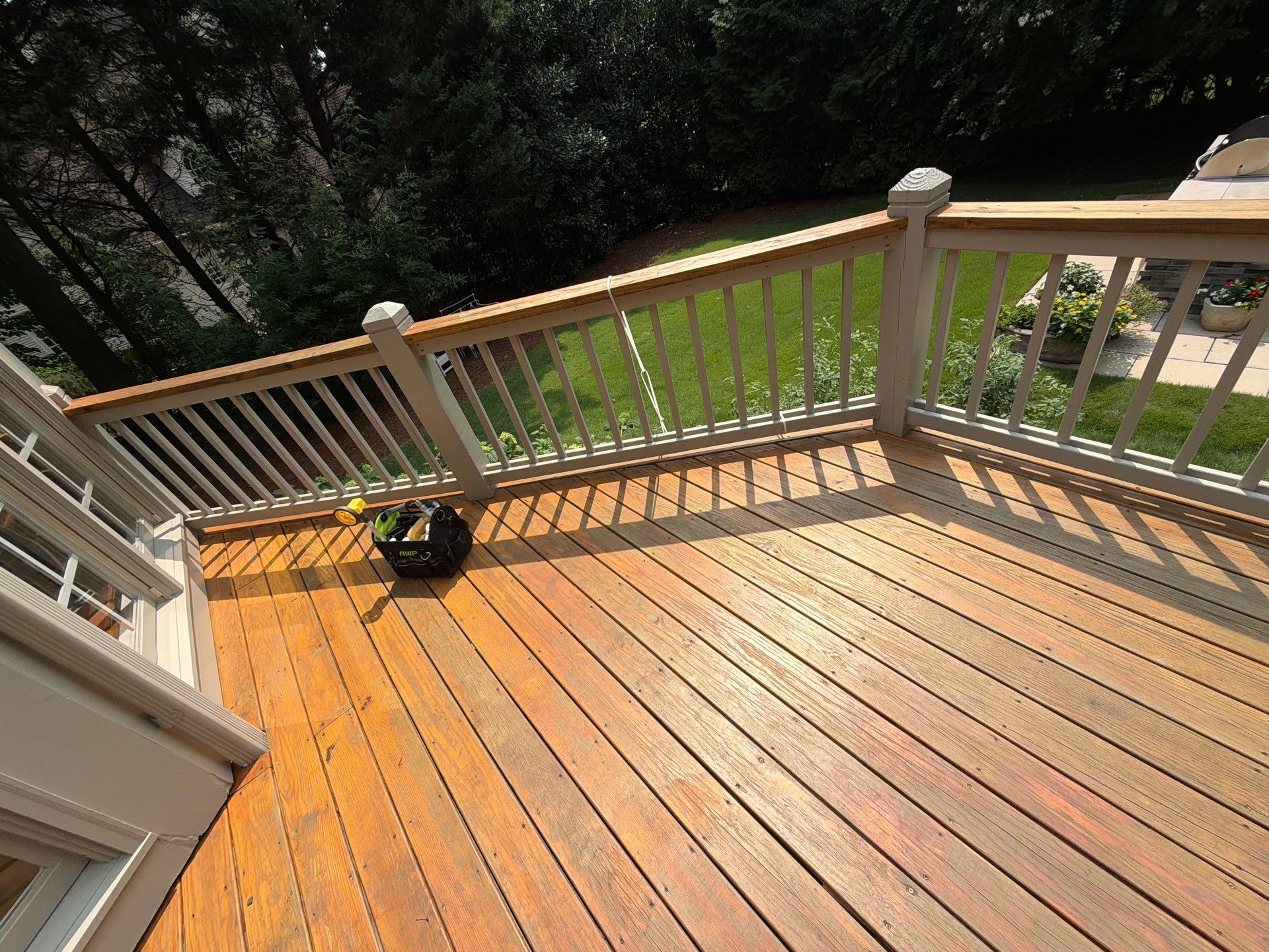 Deck using Wood Sealant by DuraSeal