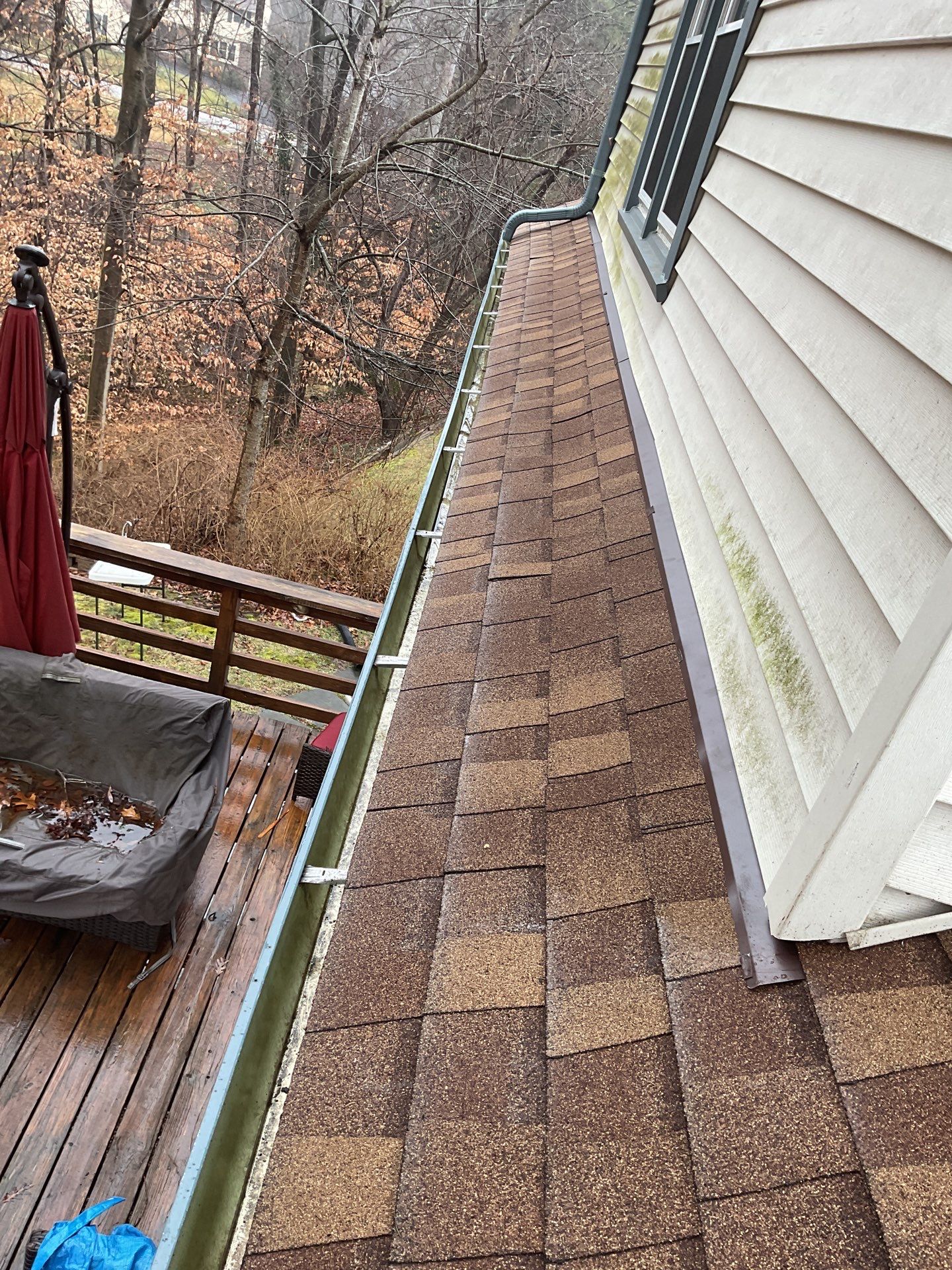 Springfield CertainTeed Landmark in Resawn Shake by RM Banning, Inc.