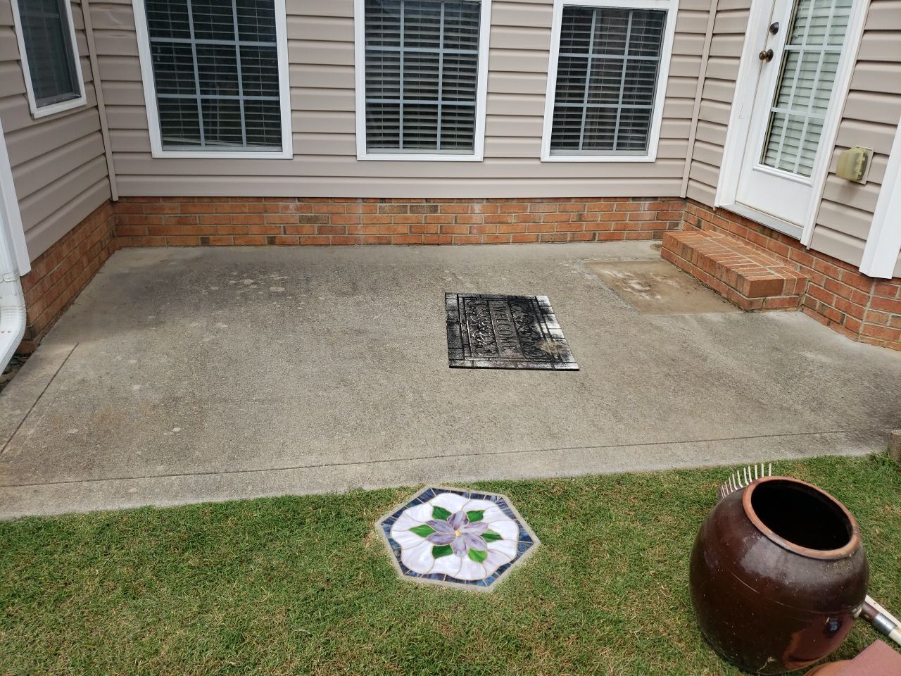 House Wash using cleaner by Power Wash Masters LLC