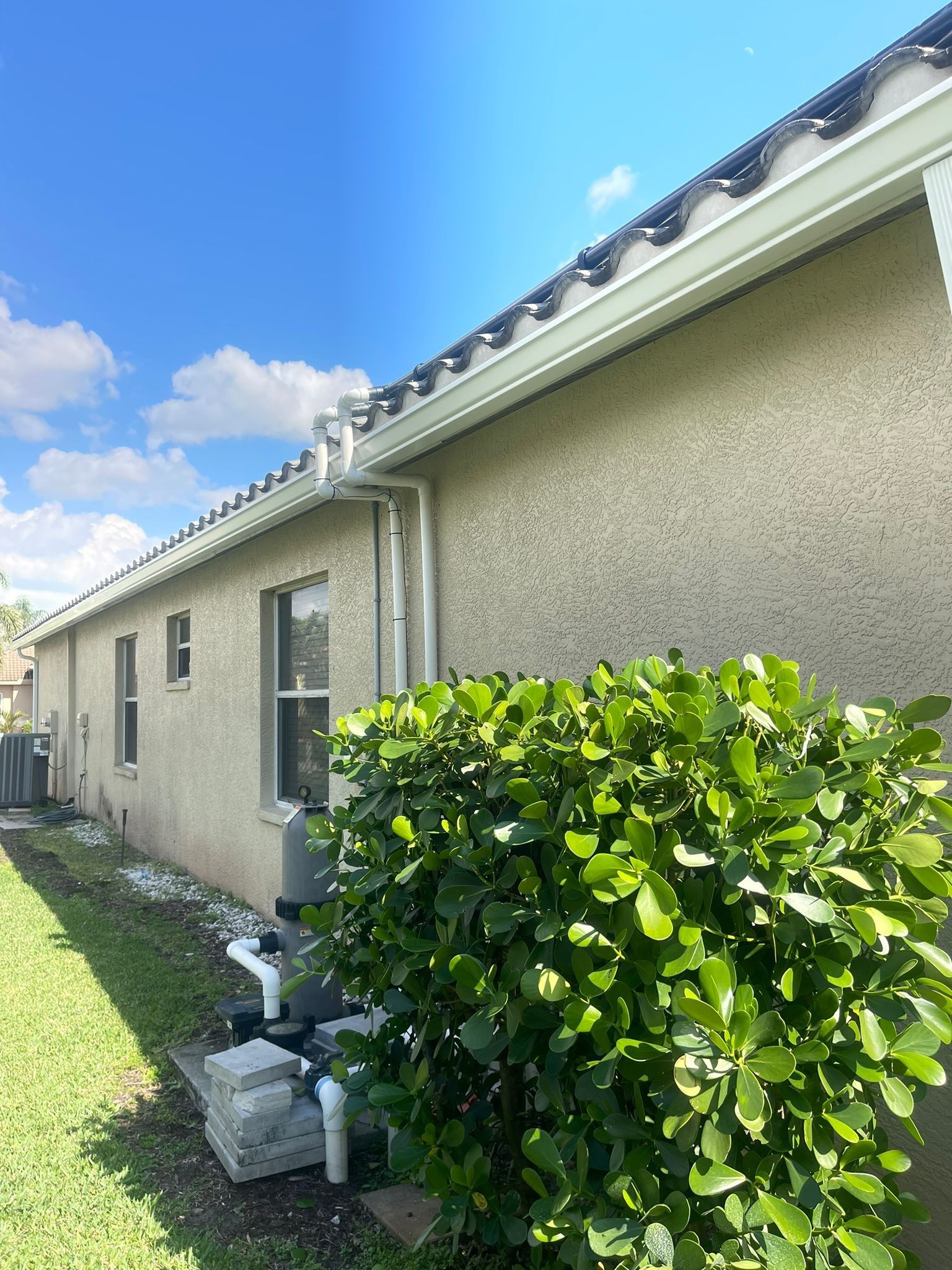 Gutter Repair Service in Fort Myers FL by Gutter Professors